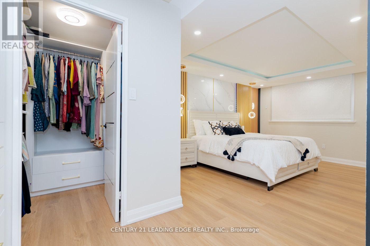 2403 - 75 Wynford Heights Crescent, Toronto, Ontario  M3C 3H9 - Photo 27 - C13078804