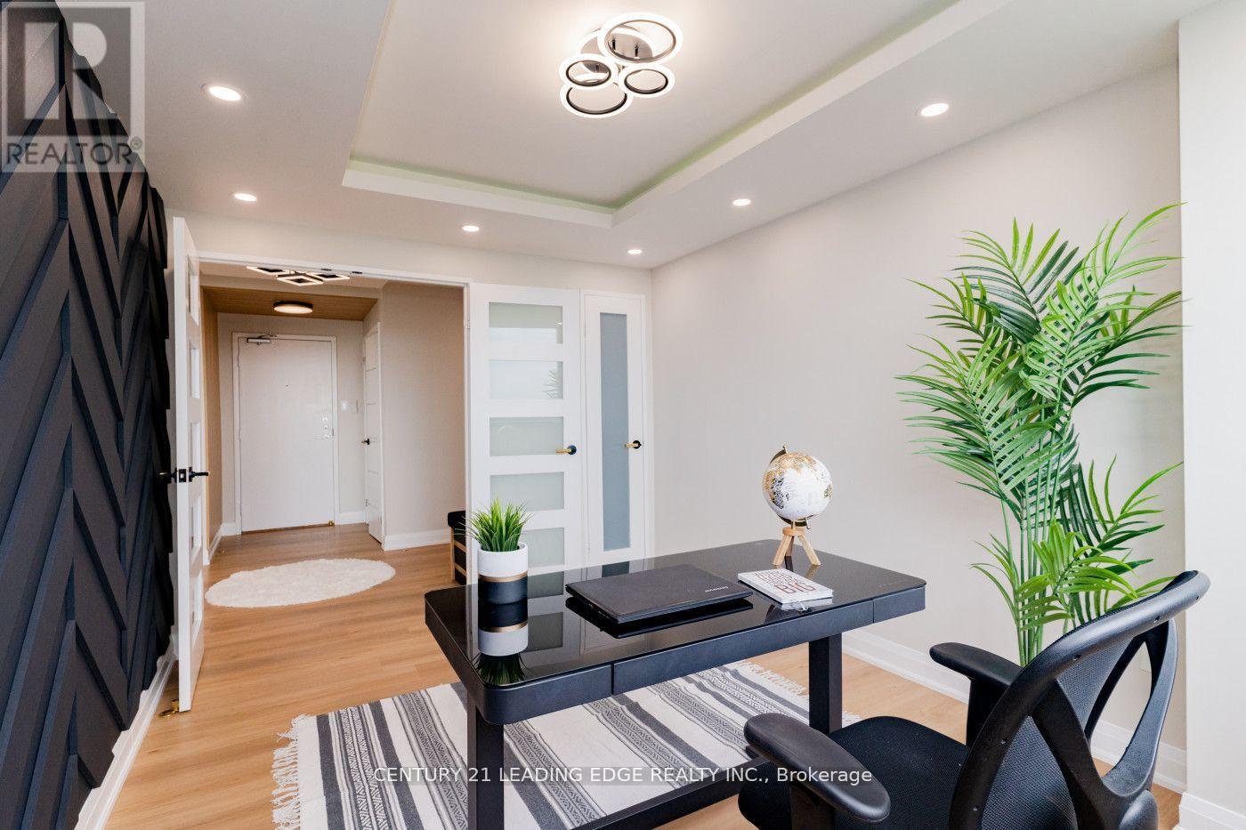 2403 - 75 Wynford Heights Crescent, Toronto, Ontario  M3C 3H9 - Photo 31 - C13078804