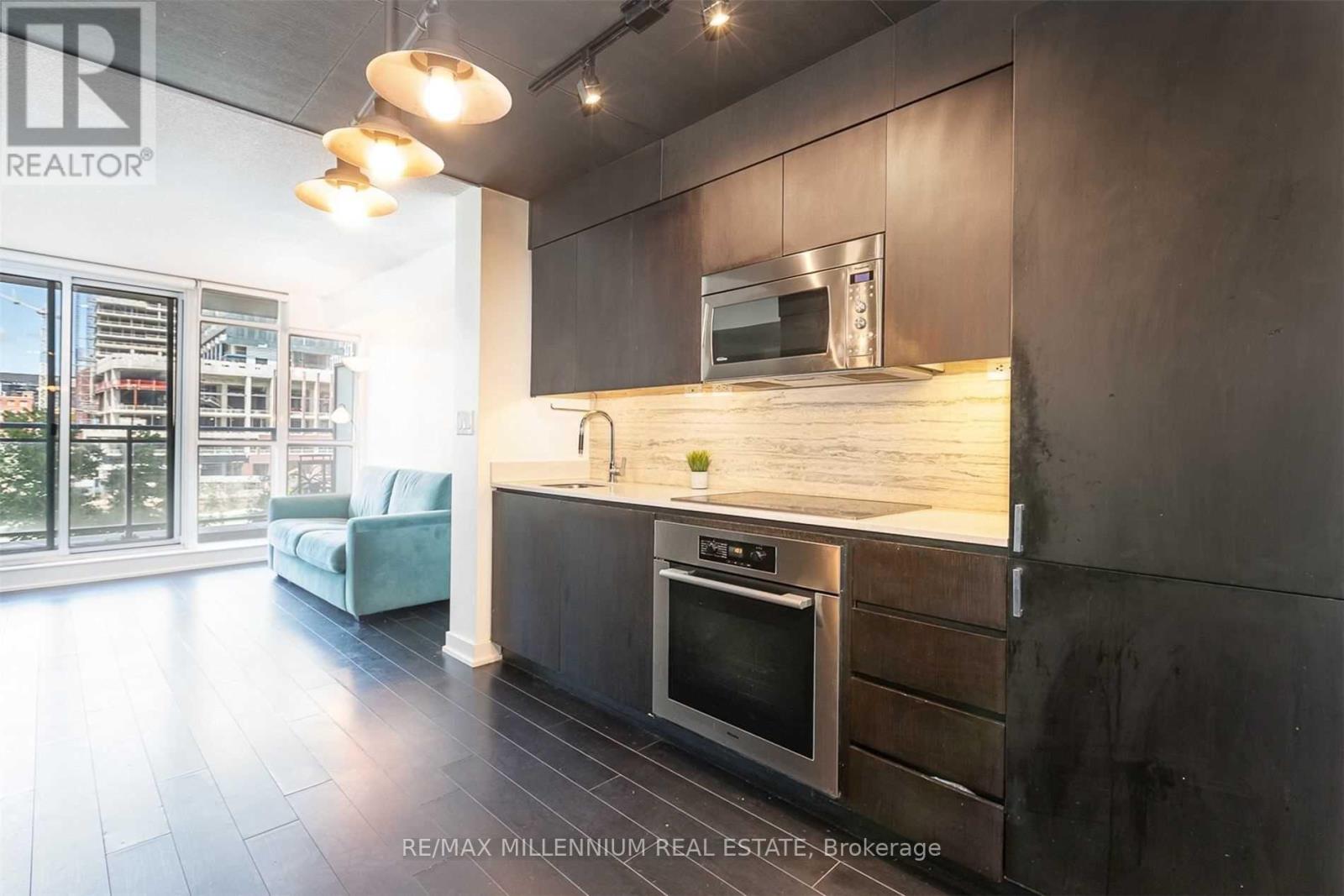 343 - 10 Capreol Court, Toronto, Ontario  M5V 4B3 - Photo 7 - C13078920
