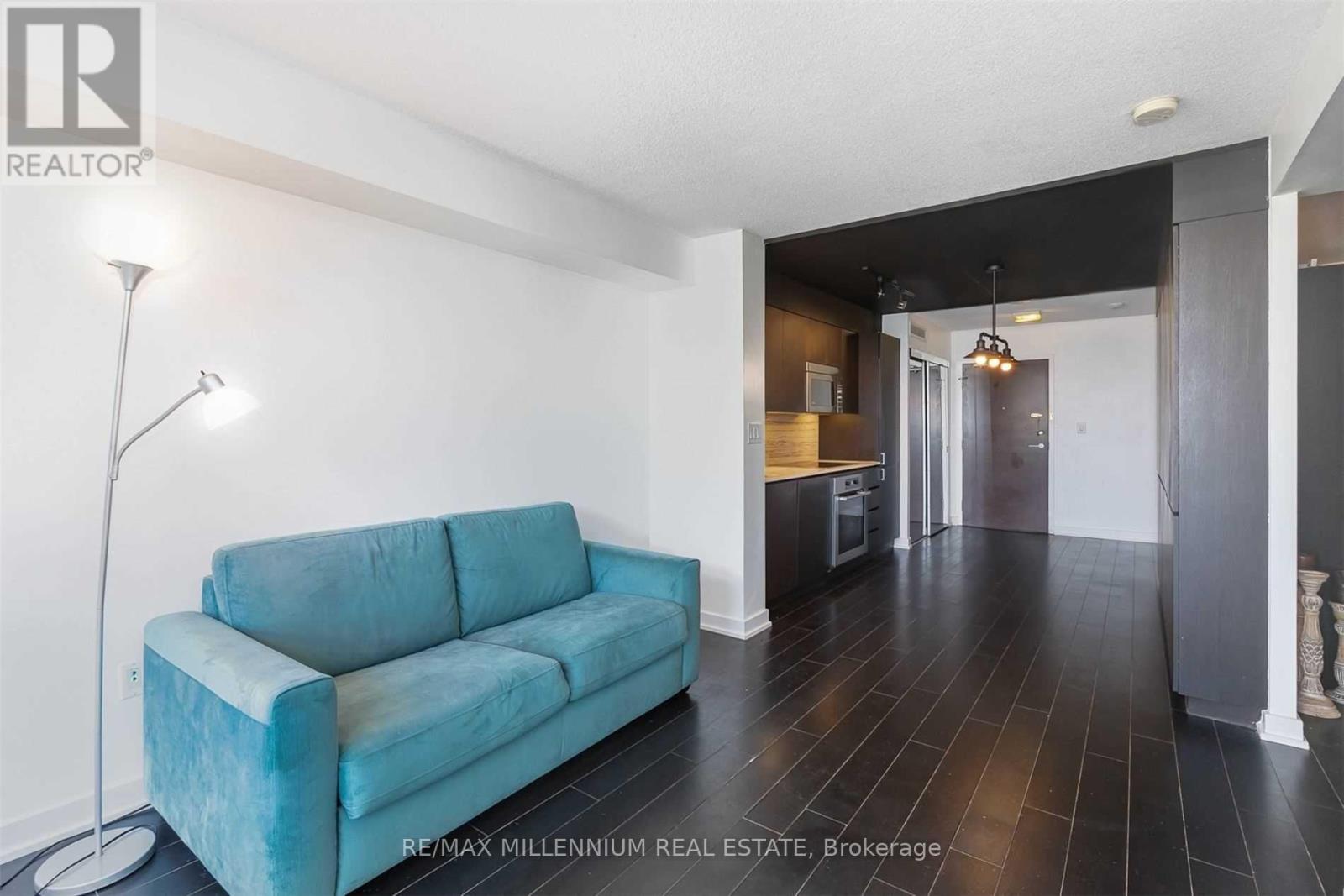 343 - 10 Capreol Court, Toronto, Ontario  M5V 4B3 - Photo 8 - C13078920