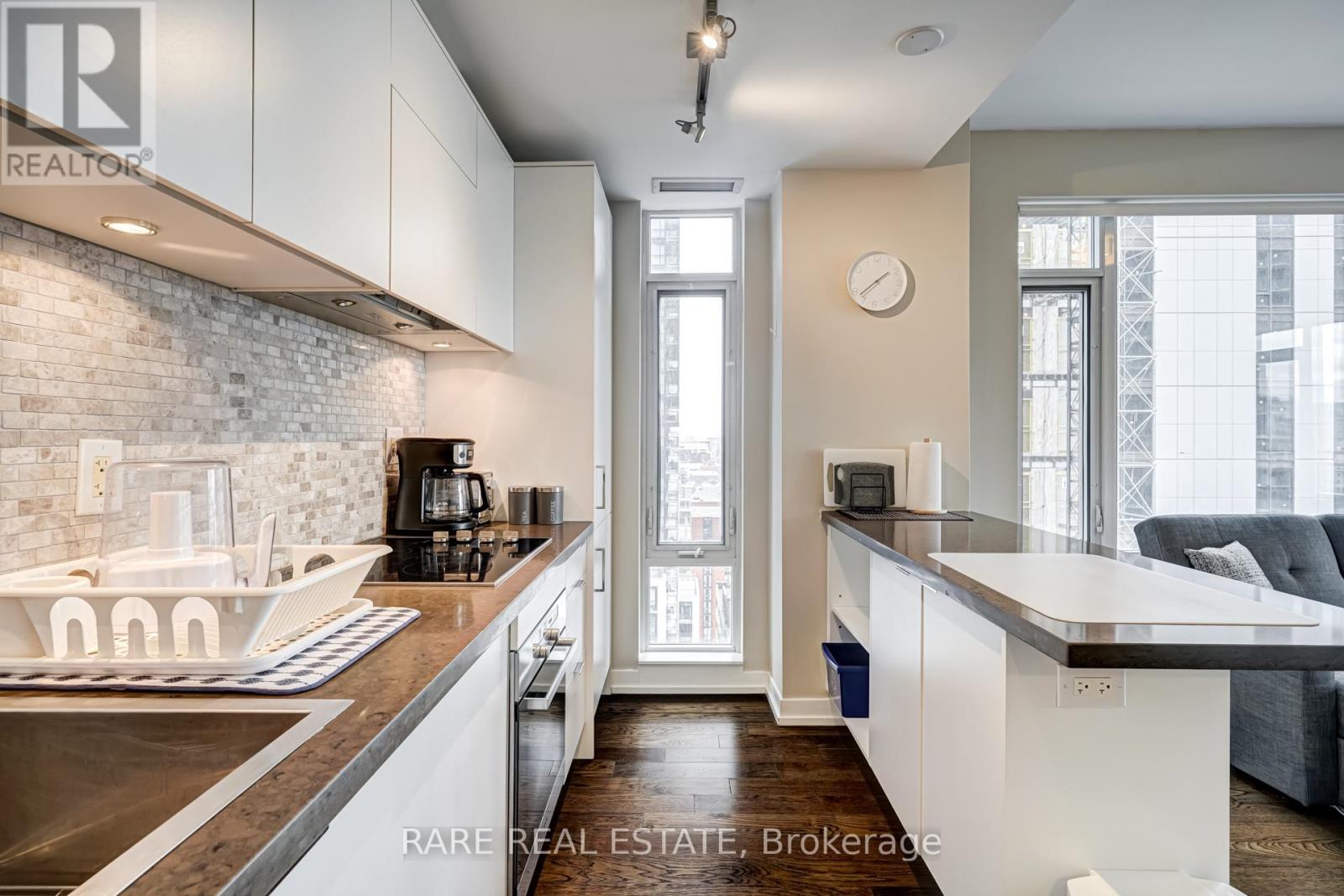 #1902 - 21 Widmer Street, Toronto, Ontario  M5V 2E8 - Photo 17 - C13078926