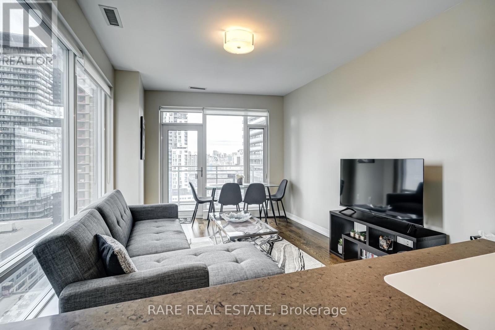 #1902 - 21 Widmer Street, Toronto, Ontario  M5V 2E8 - Photo 3 - C13078926