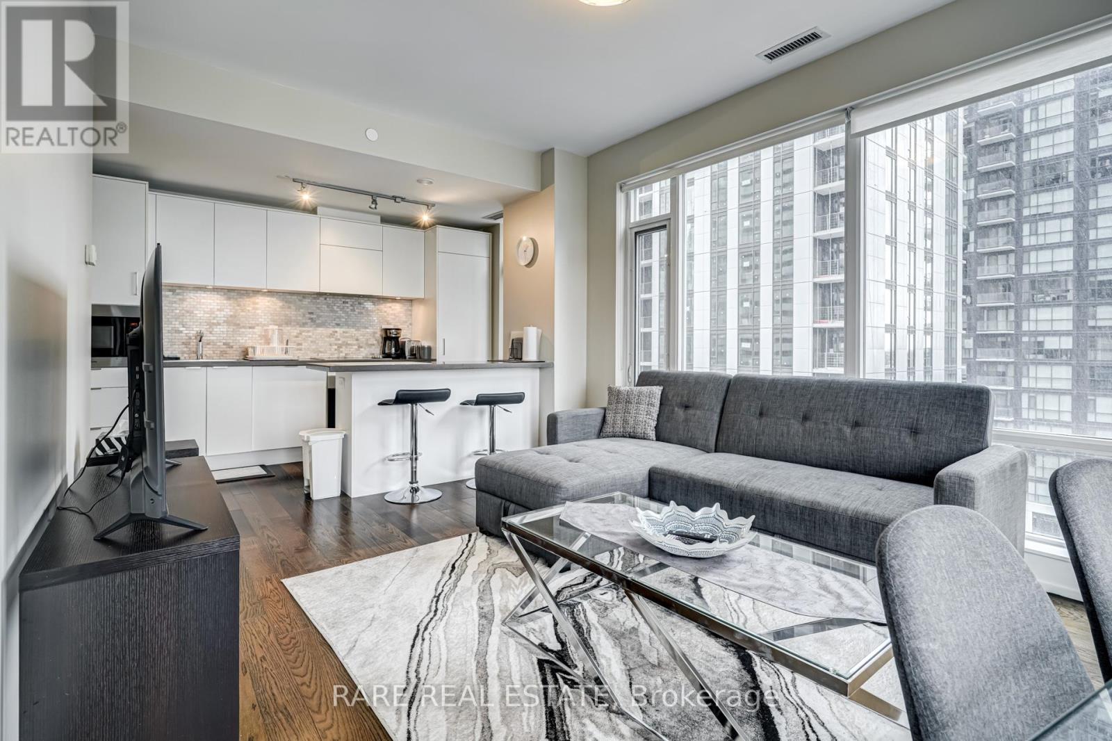 #1902 - 21 Widmer Street, Toronto, Ontario  M5V 2E8 - Photo 5 - C13078926
