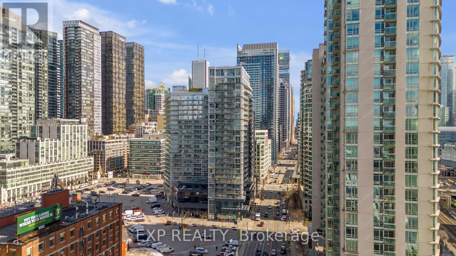 2021 - 352 Front Street W, Toronto, Ontario  M5V 0K3 - Photo 2 - C13078960