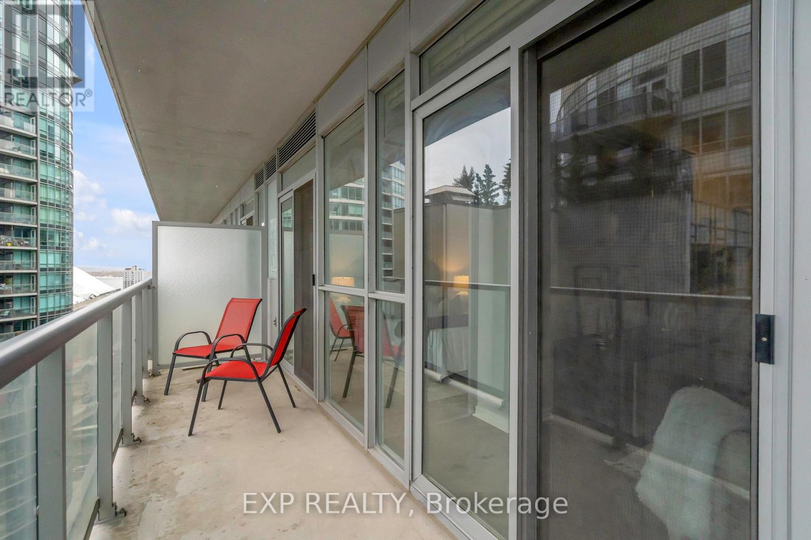 2021 - 352 Front Street W, Toronto, Ontario  M5V 0K3 - Photo 35 - C13078960