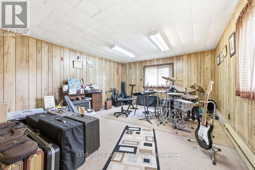 14 Wilbert Street, Petawawa, Ontario  K8H 2C6 - Photo 39 - X13078936