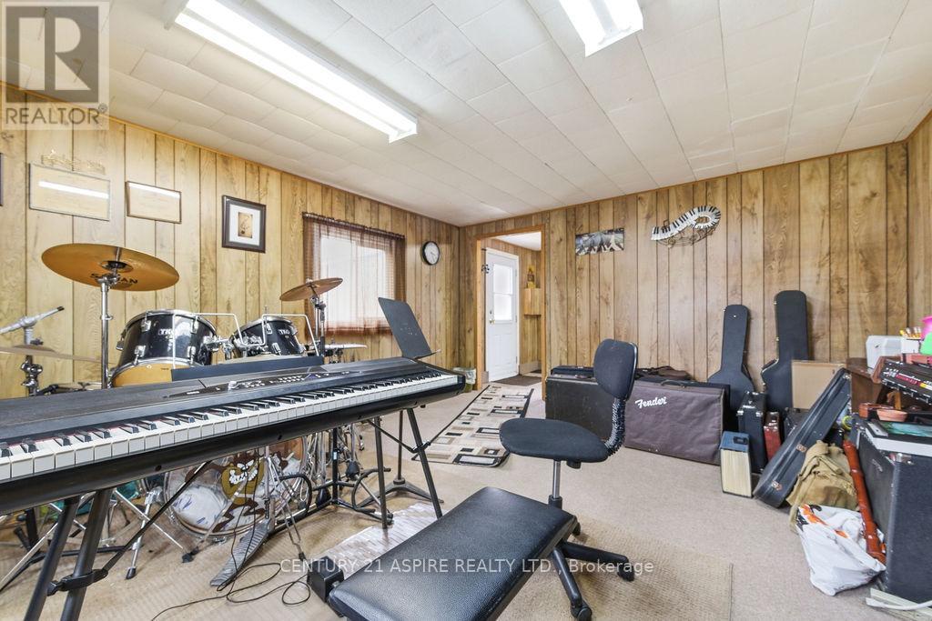14 Wilbert Street, Petawawa, Ontario  K8H 2C6 - Photo 40 - X13078936