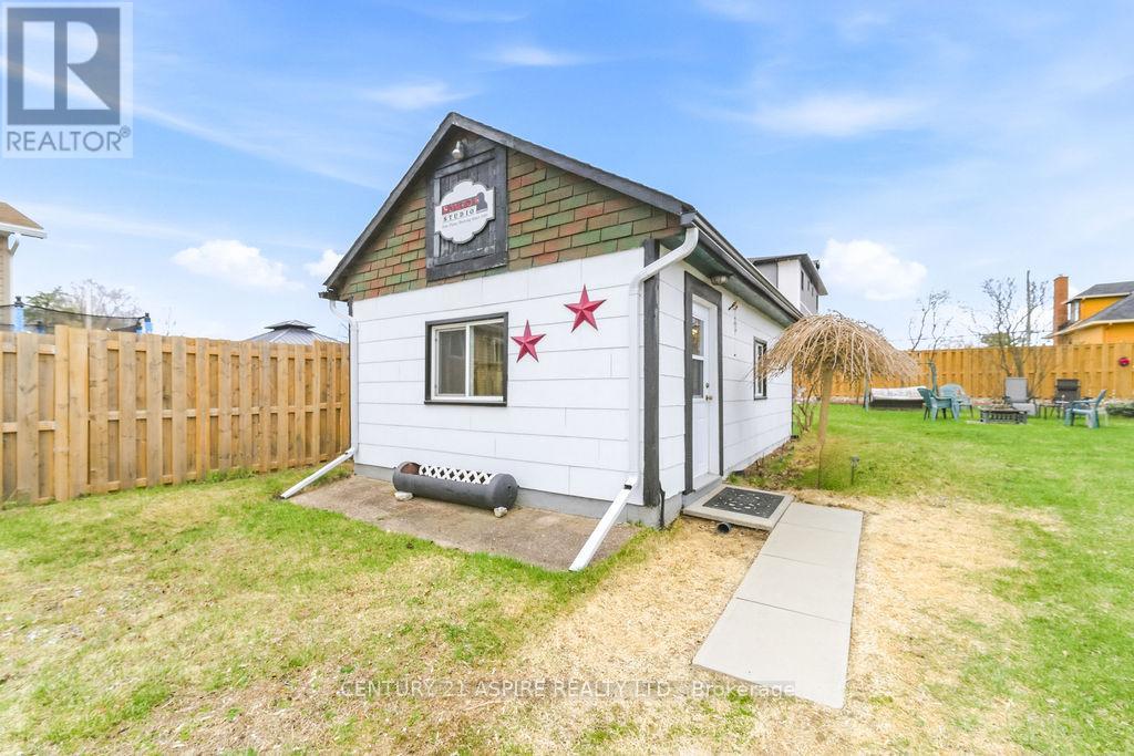 14 Wilbert Street, Petawawa, Ontario  K8H 2C6 - Photo 6 - X13078936