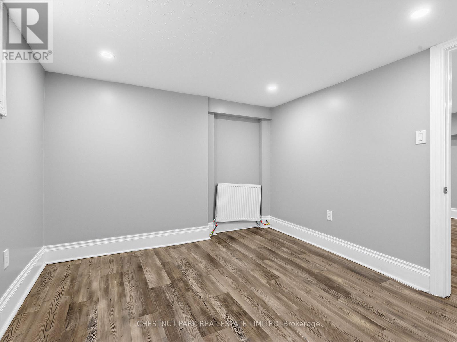 R - 1 Kingswood Road, Toronto, Ontario  M4E 3N4 - Photo 11 - E13078764