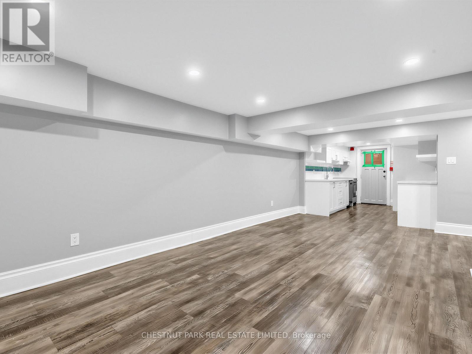 R - 1 Kingswood Road, Toronto, Ontario  M4E 3N4 - Photo 12 - E13078764