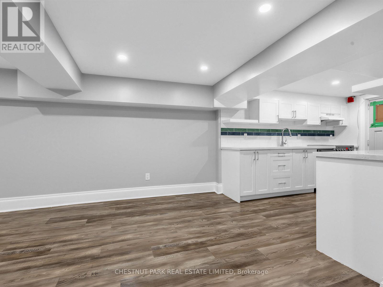 R - 1 Kingswood Road, Toronto, Ontario  M4E 3N4 - Photo 18 - E13078764