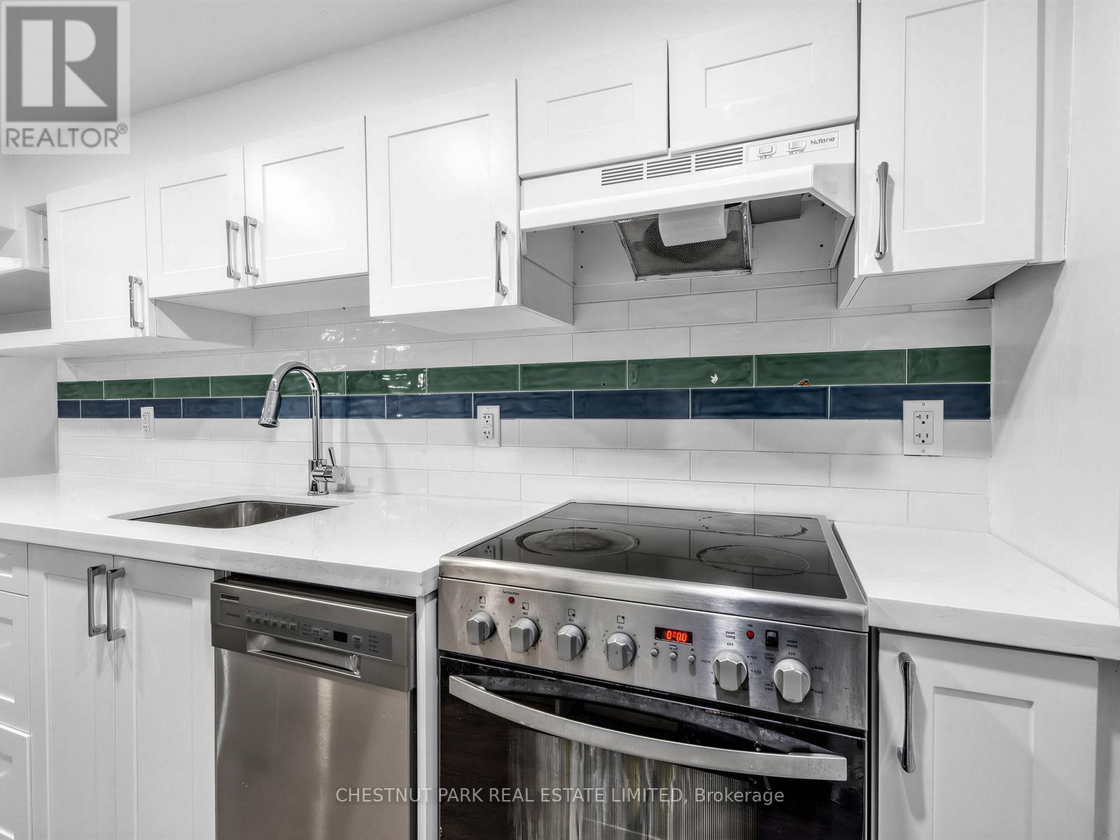 R - 1 Kingswood Road, Toronto, Ontario  M4E 3N4 - Photo 19 - E13078764
