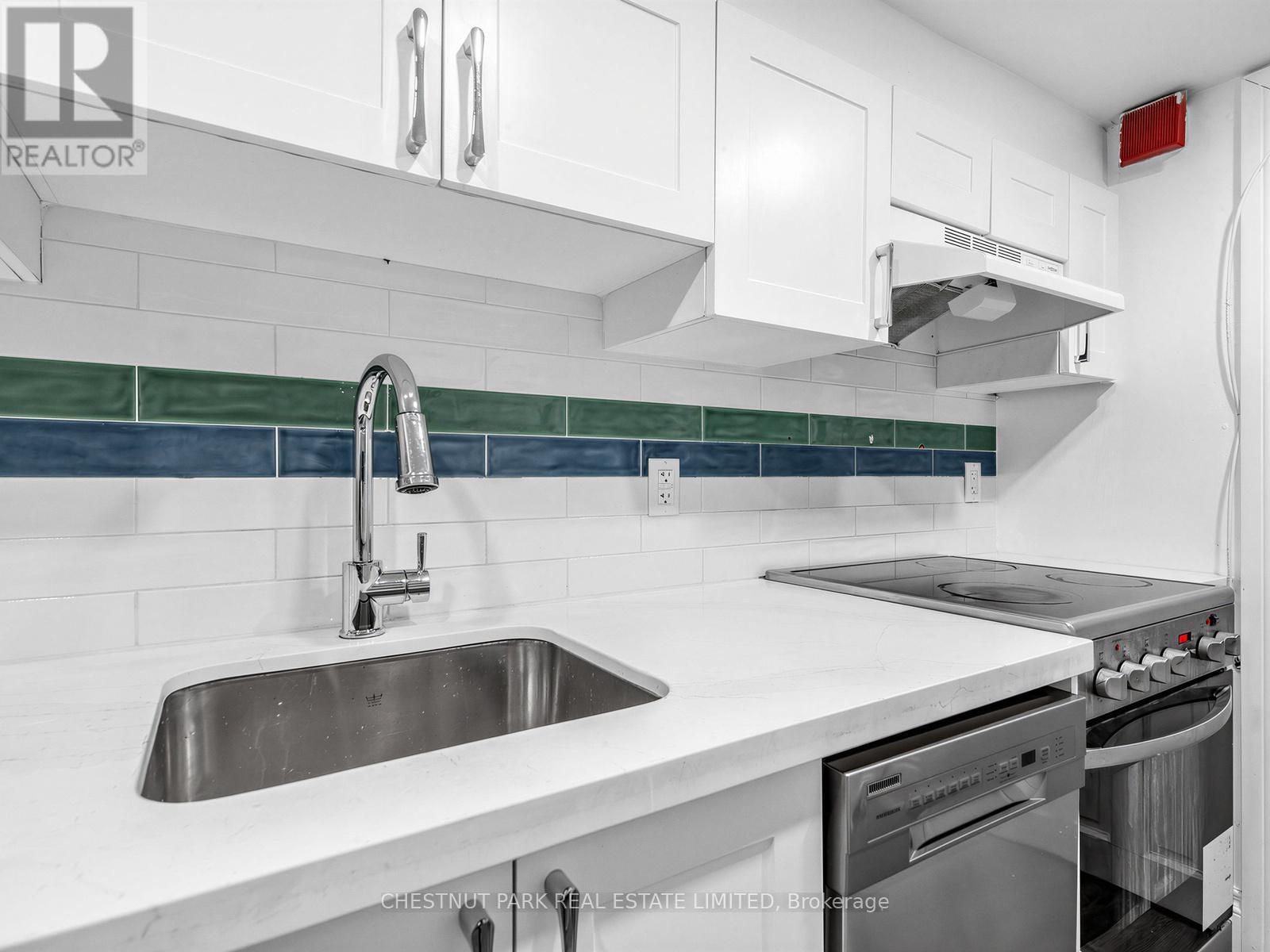 R - 1 Kingswood Road, Toronto, Ontario  M4E 3N4 - Photo 20 - E13078764
