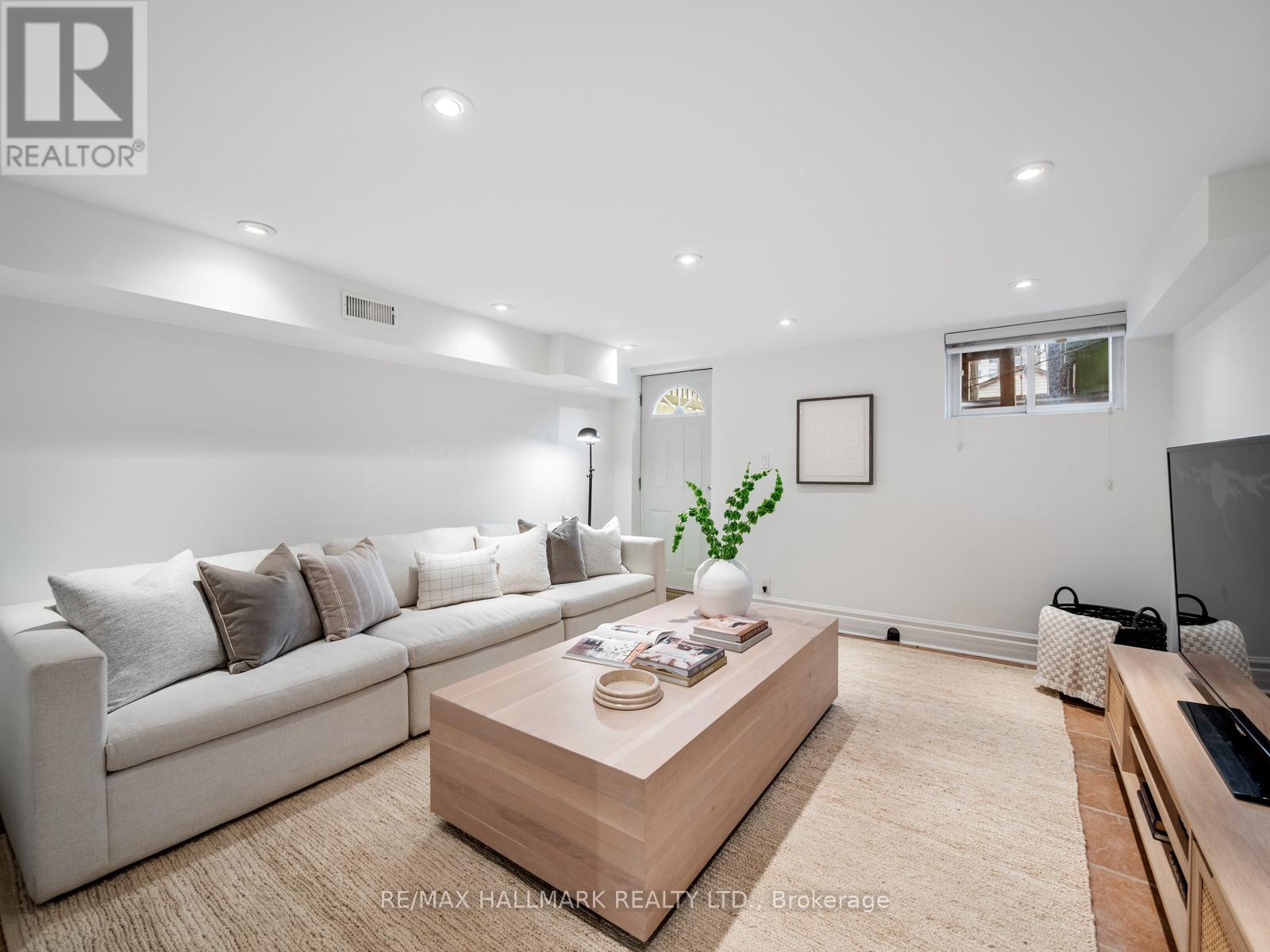 144 Floyd Avenue, Toronto, Ontario  M4K 2B7 - Photo 39 - E13078828