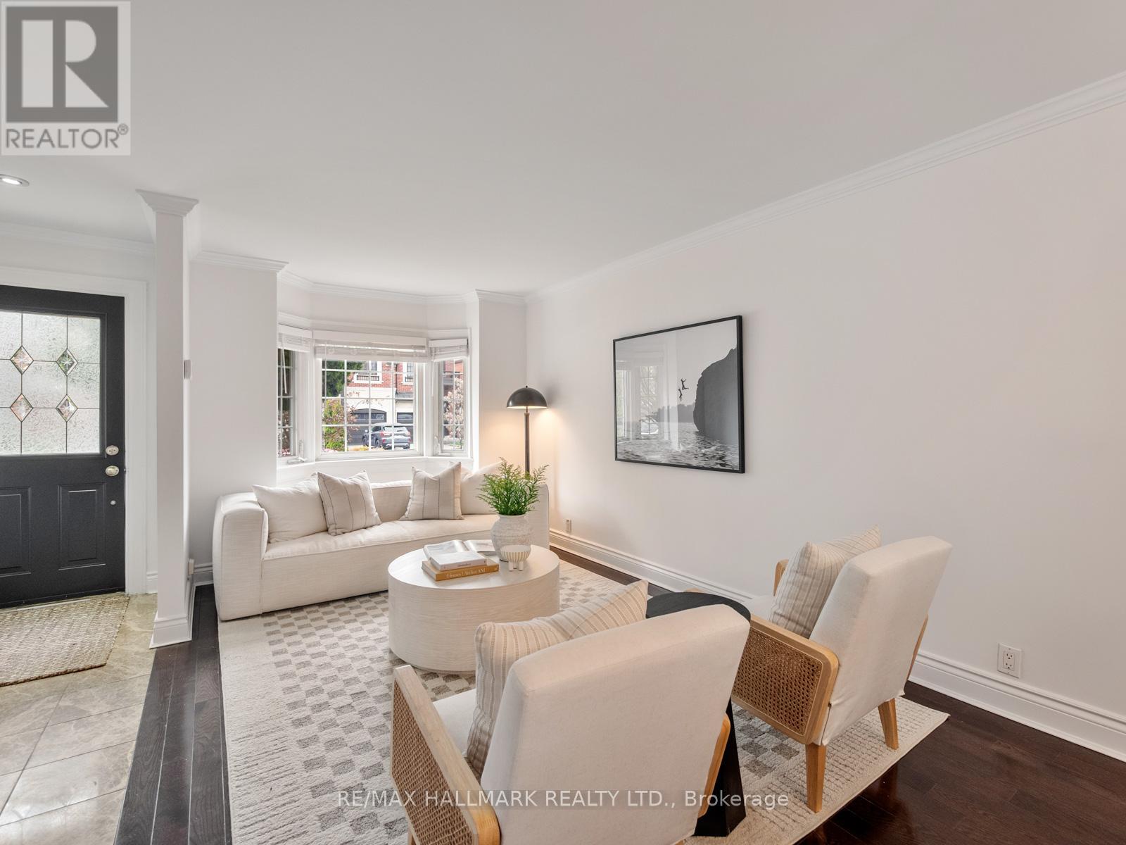 144 Floyd Avenue, Toronto, Ontario  M4K 2B7 - Photo 4 - E13078828