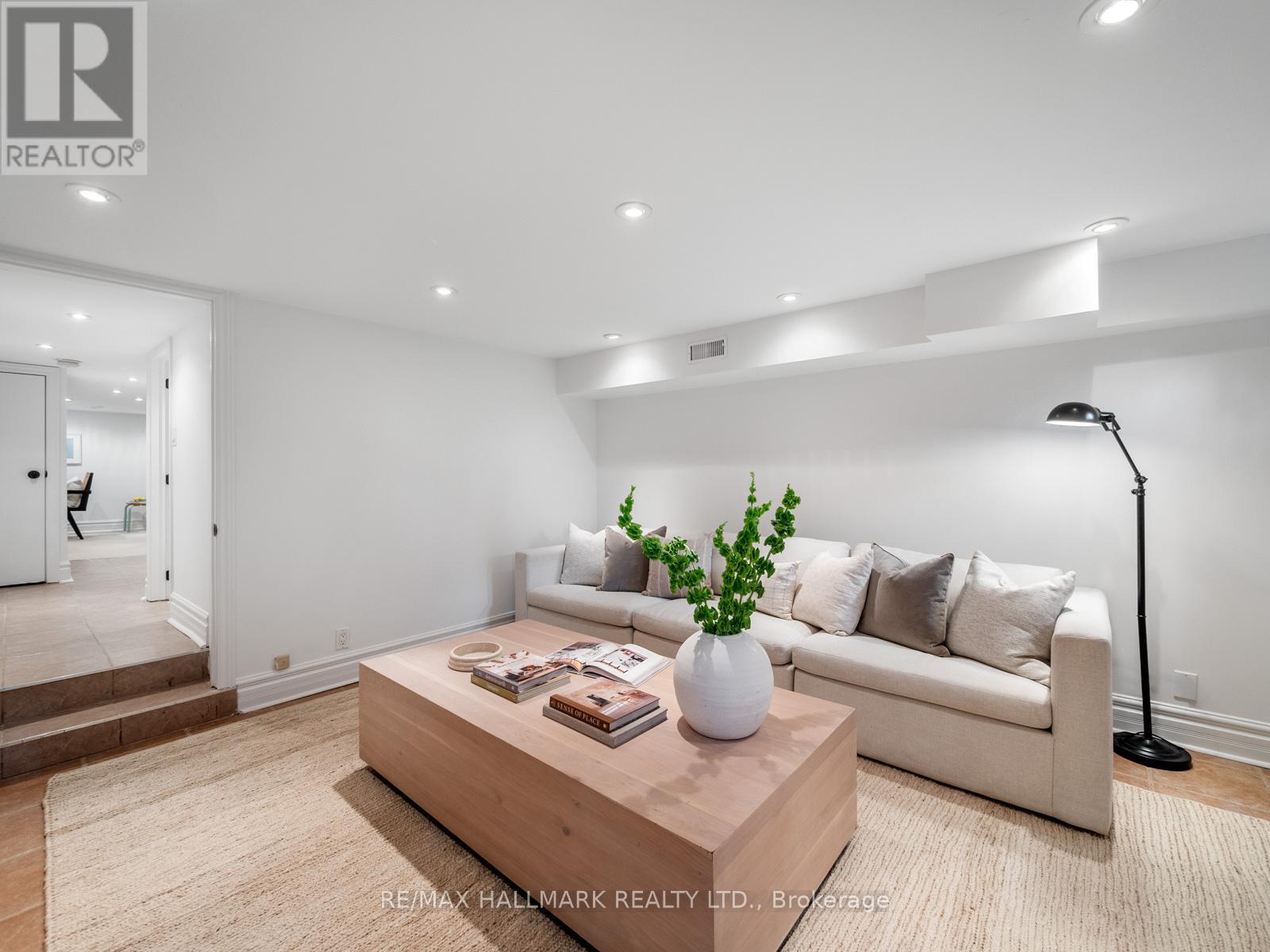 144 Floyd Avenue, Toronto, Ontario  M4K 2B7 - Photo 41 - E13078828