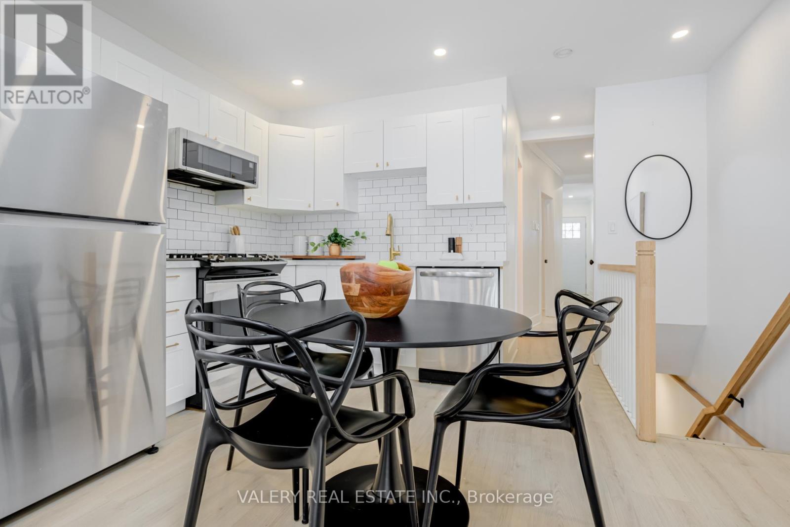 146 Hanson Street, Toronto, Ontario  M4C 1A4 - Photo 13 - E13078856