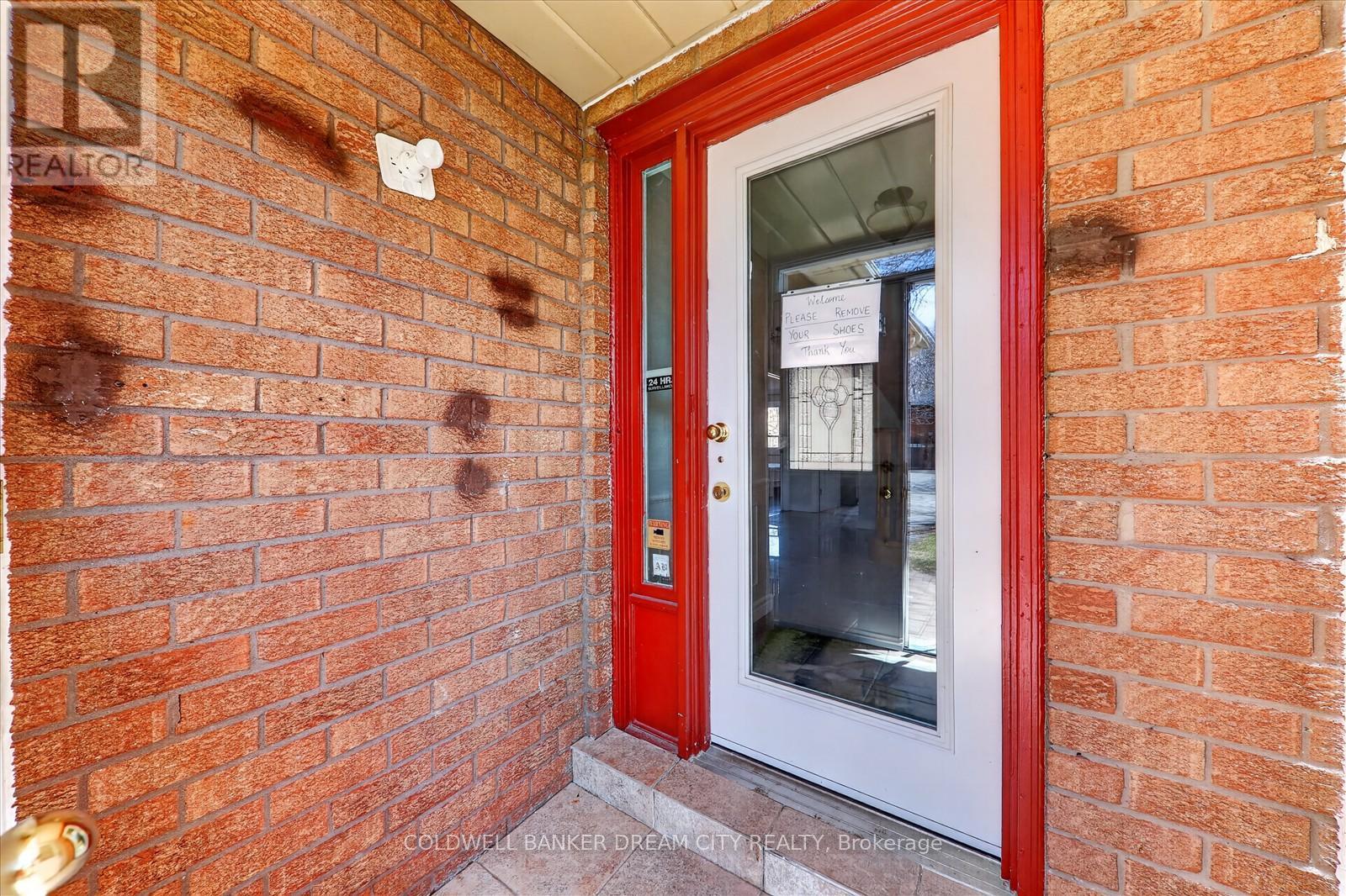 3 Windrush Trail, Toronto, Ontario  M1C 3Y5 - Photo 3 - E13078872