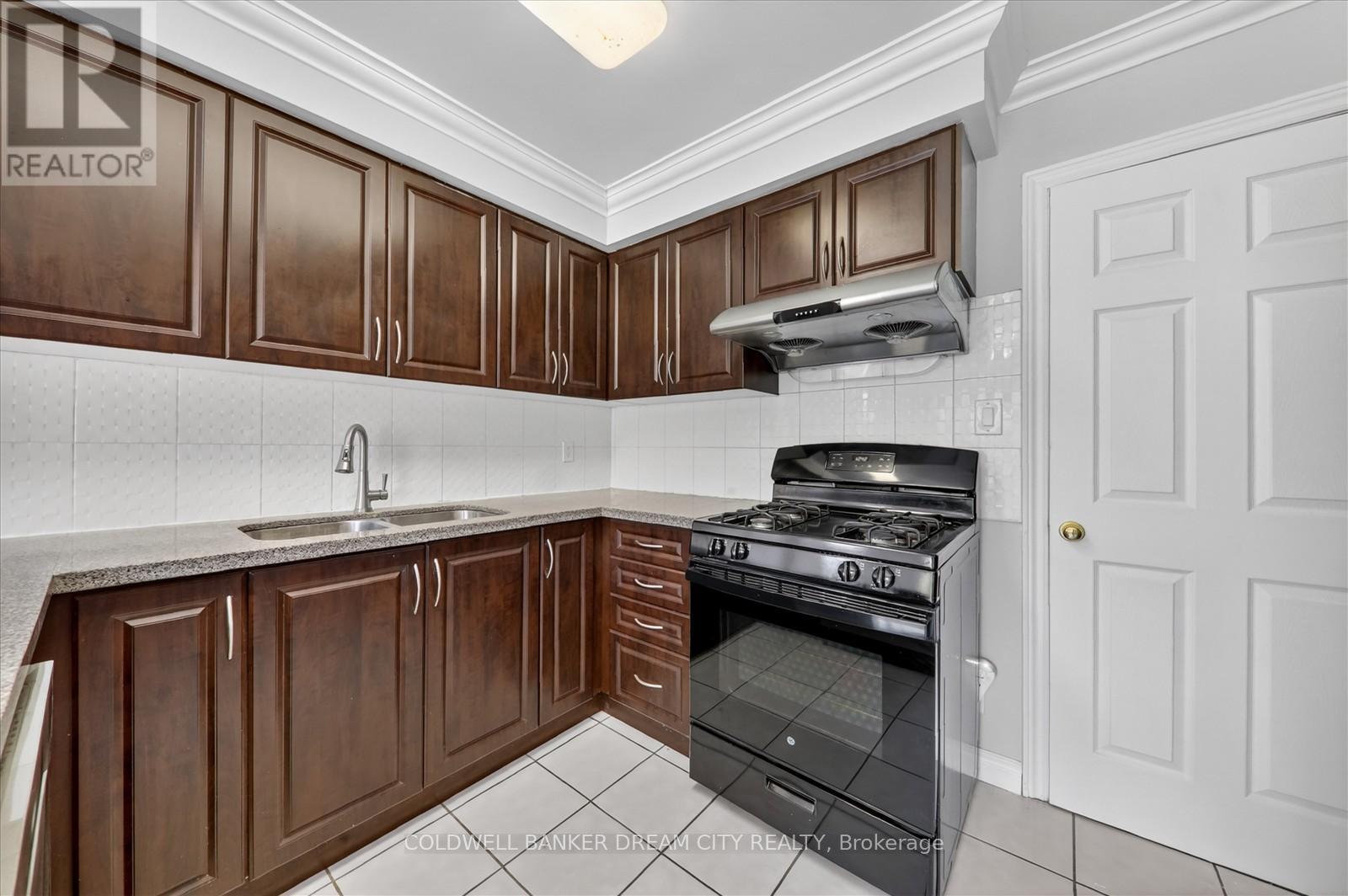 3 Windrush Trail, Toronto, Ontario  M1C 3Y5 - Photo 9 - E13078872