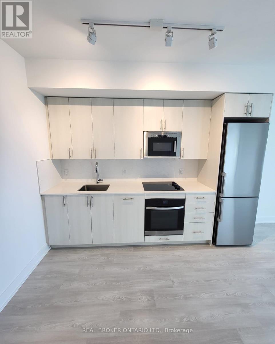 1813 - 2545 SIMCOE STREET N, Oshawa, Ontario