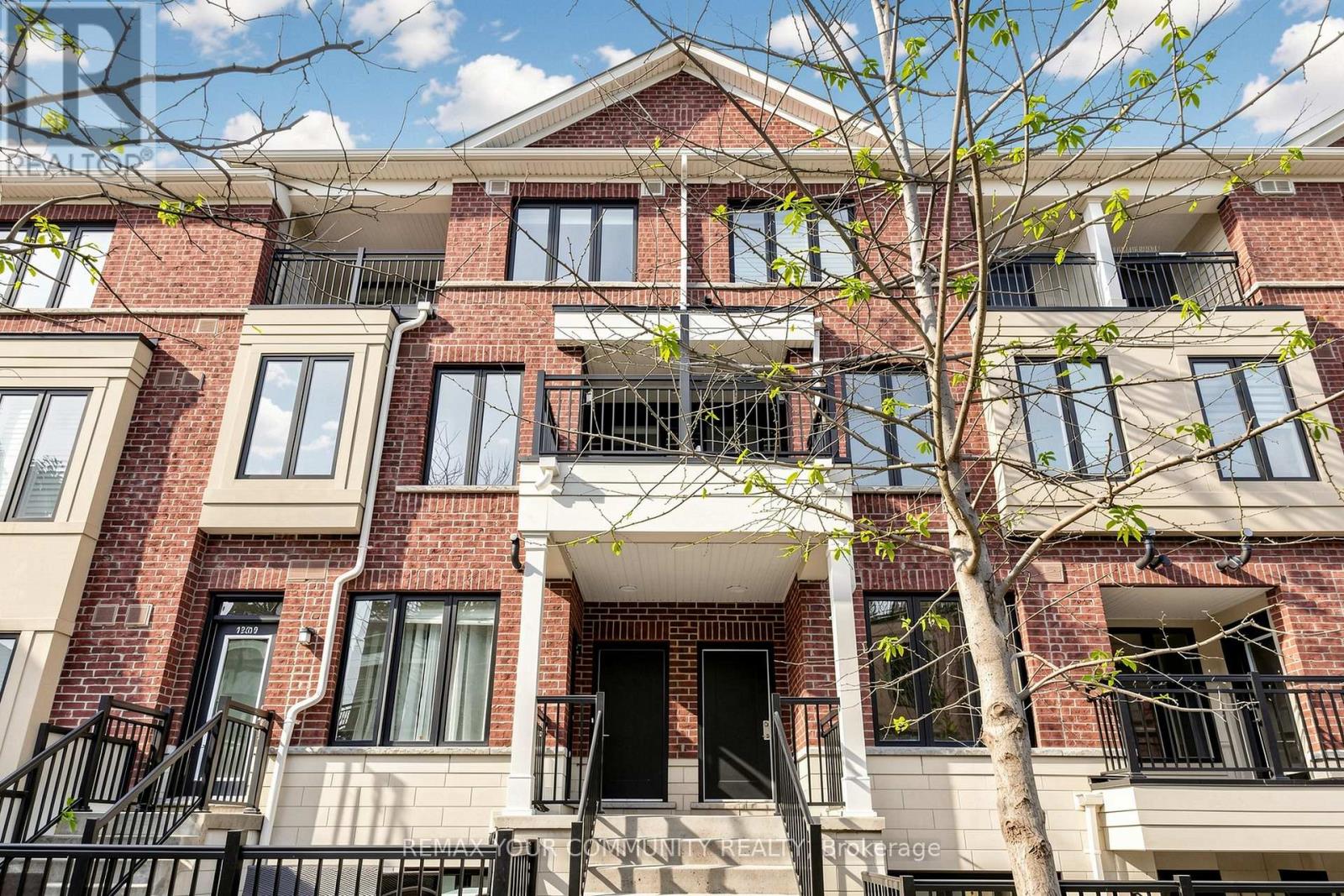 42 - 20 Carnation Avenue, Toronto, Ontario  M8V 0B8 - Photo 2 - W13069290