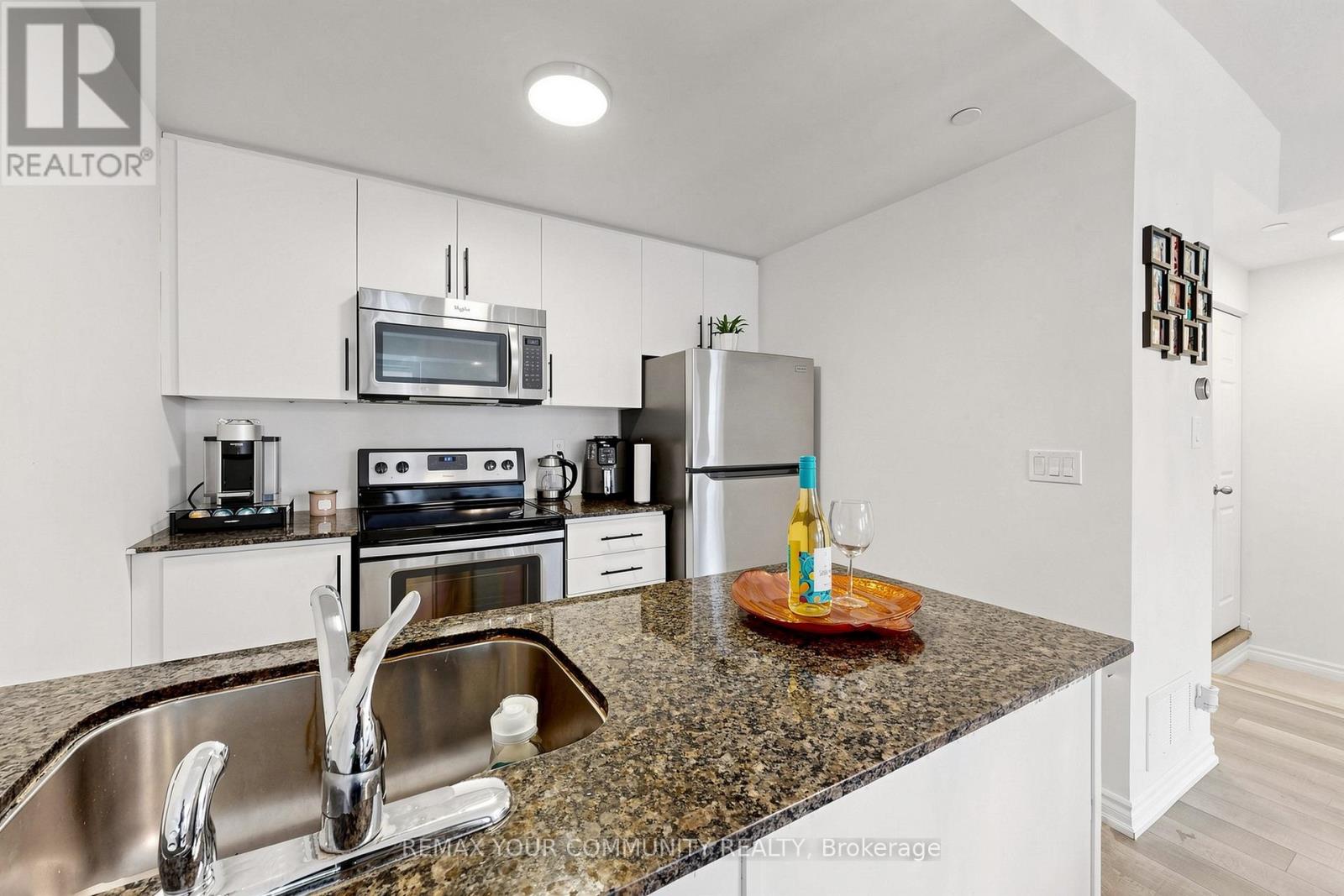 42 - 20 Carnation Avenue, Toronto, Ontario  M8V 0B8 - Photo 18 - W13069290