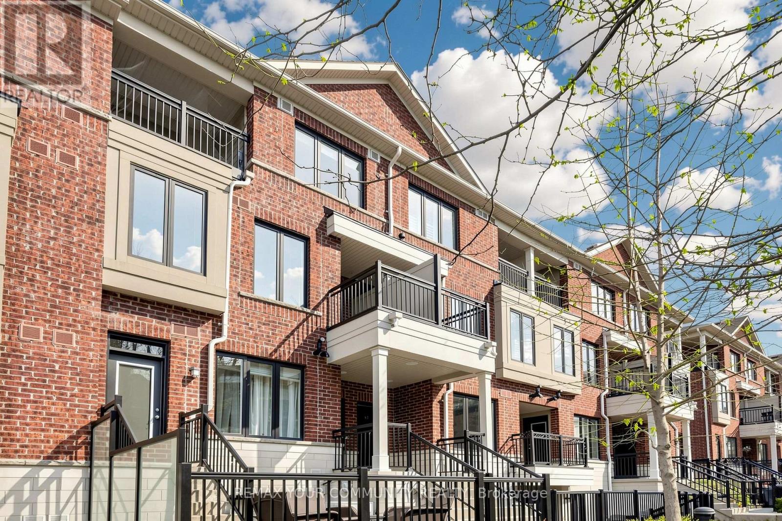 42 - 20 Carnation Avenue, Toronto, Ontario  M8V 0B8 - Photo 4 - W13069290