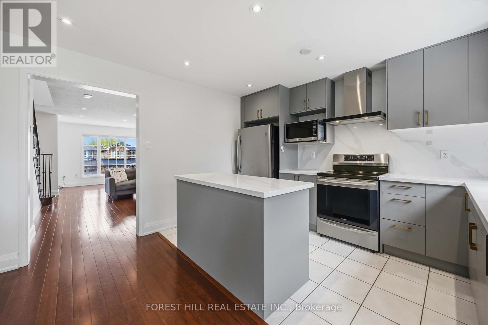 110 Foxfield Crescent, Vaughan, Ontario  L4K 5E9 - Photo 10 - N13078776