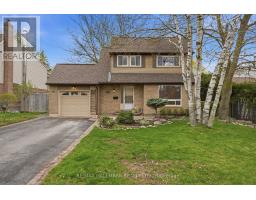 60 NISBET DRIVE, Aurora, Ontario