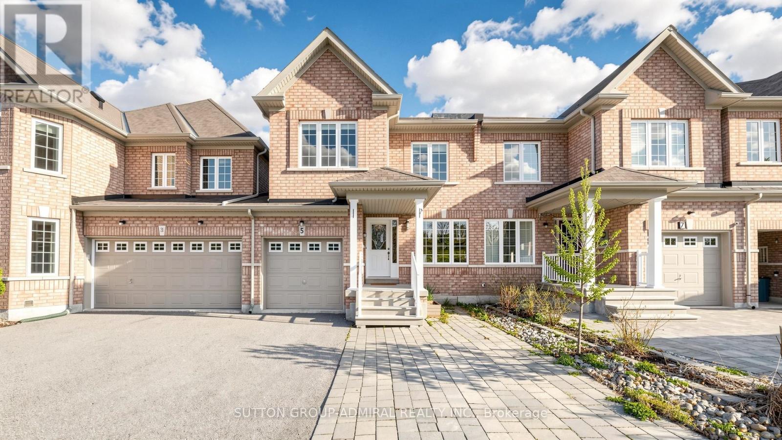 5 Quattro Avenue, Richmond Hill, Ontario  L4E 0S5 - Photo 1 - N13078824