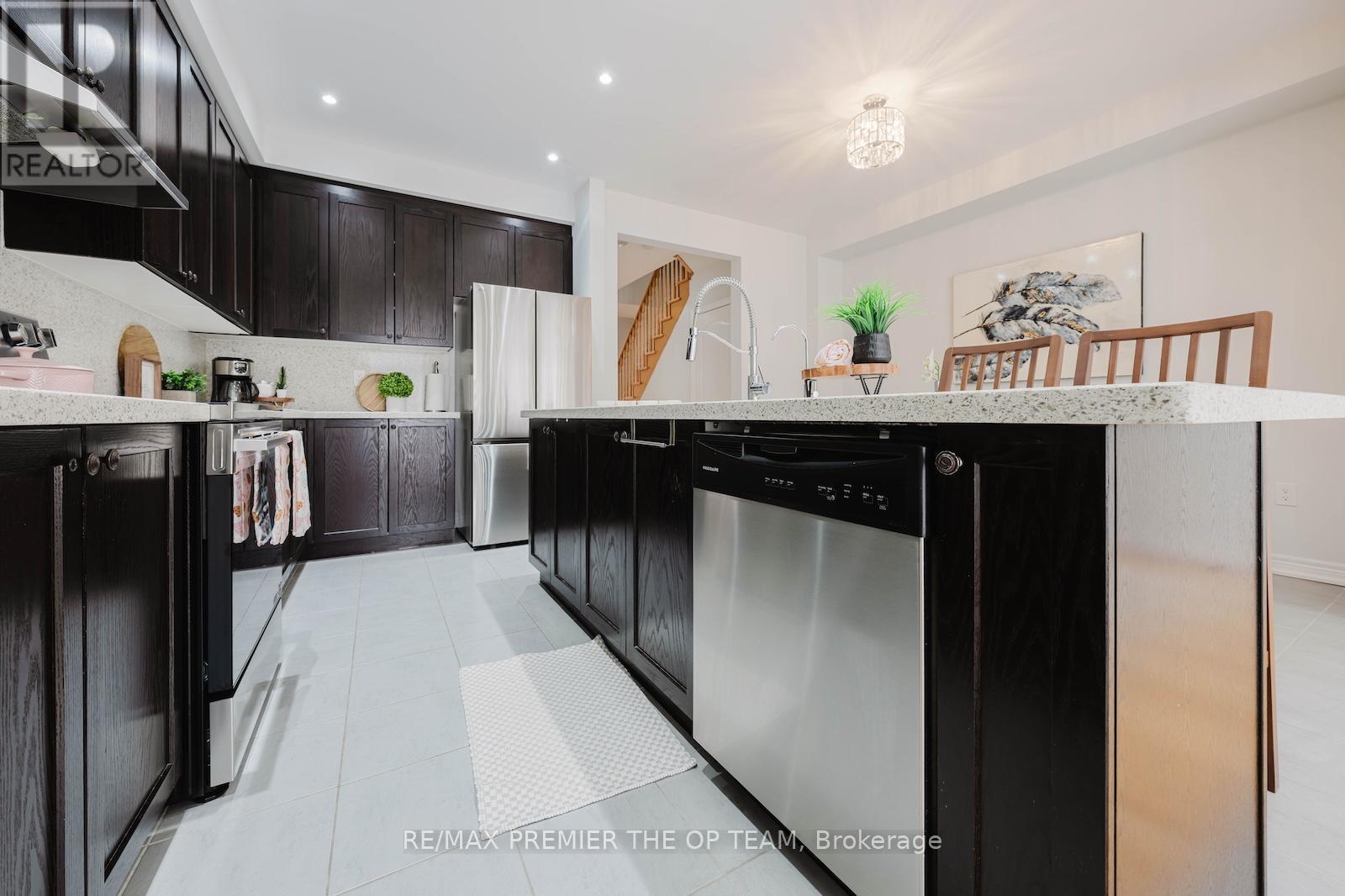 49 Walter Procter Road, East Gwillimbury, Ontario  L9N 0P1 - Photo 11 - N13078938