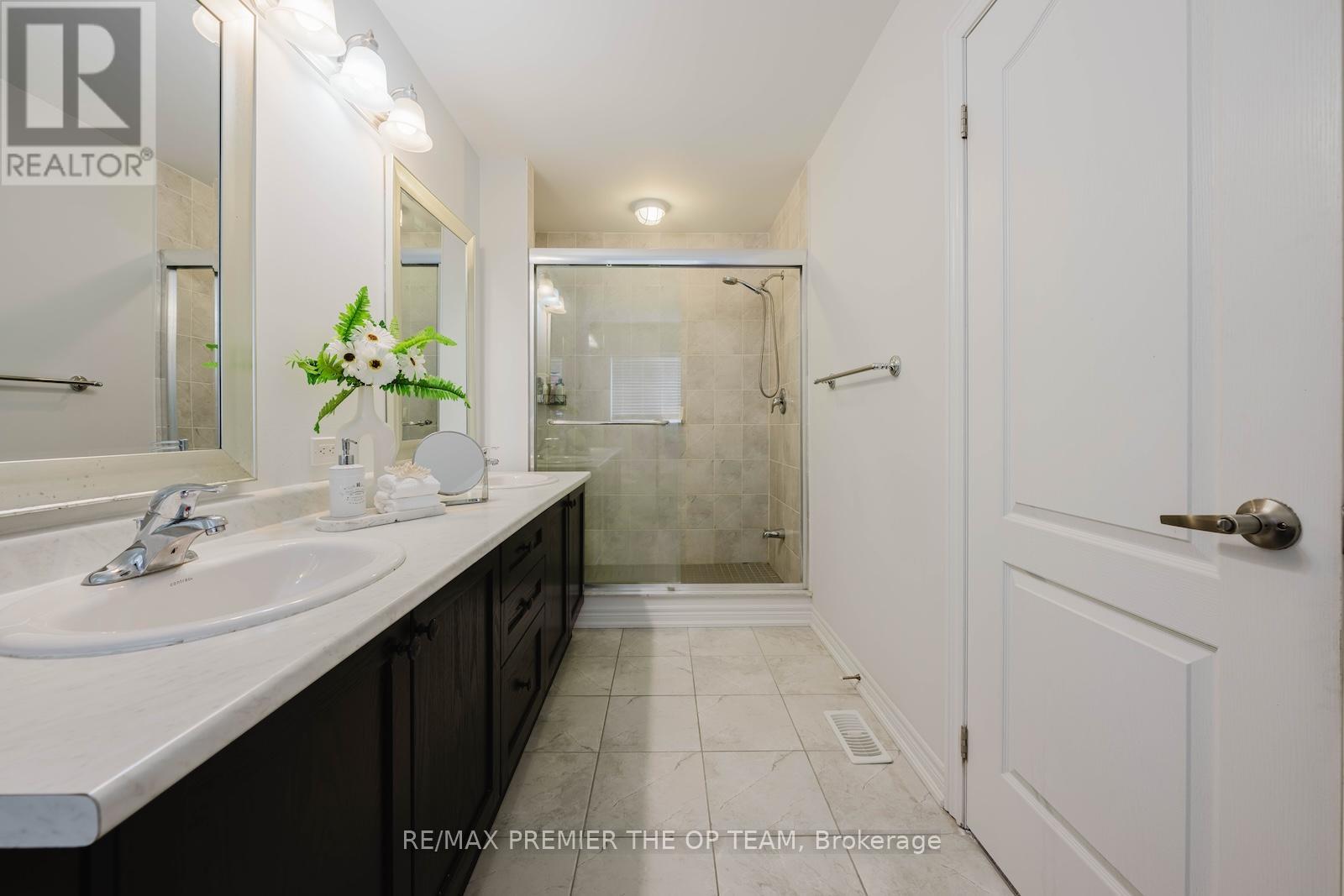 49 Walter Procter Road, East Gwillimbury, Ontario  L9N 0P1 - Photo 23 - N13078938