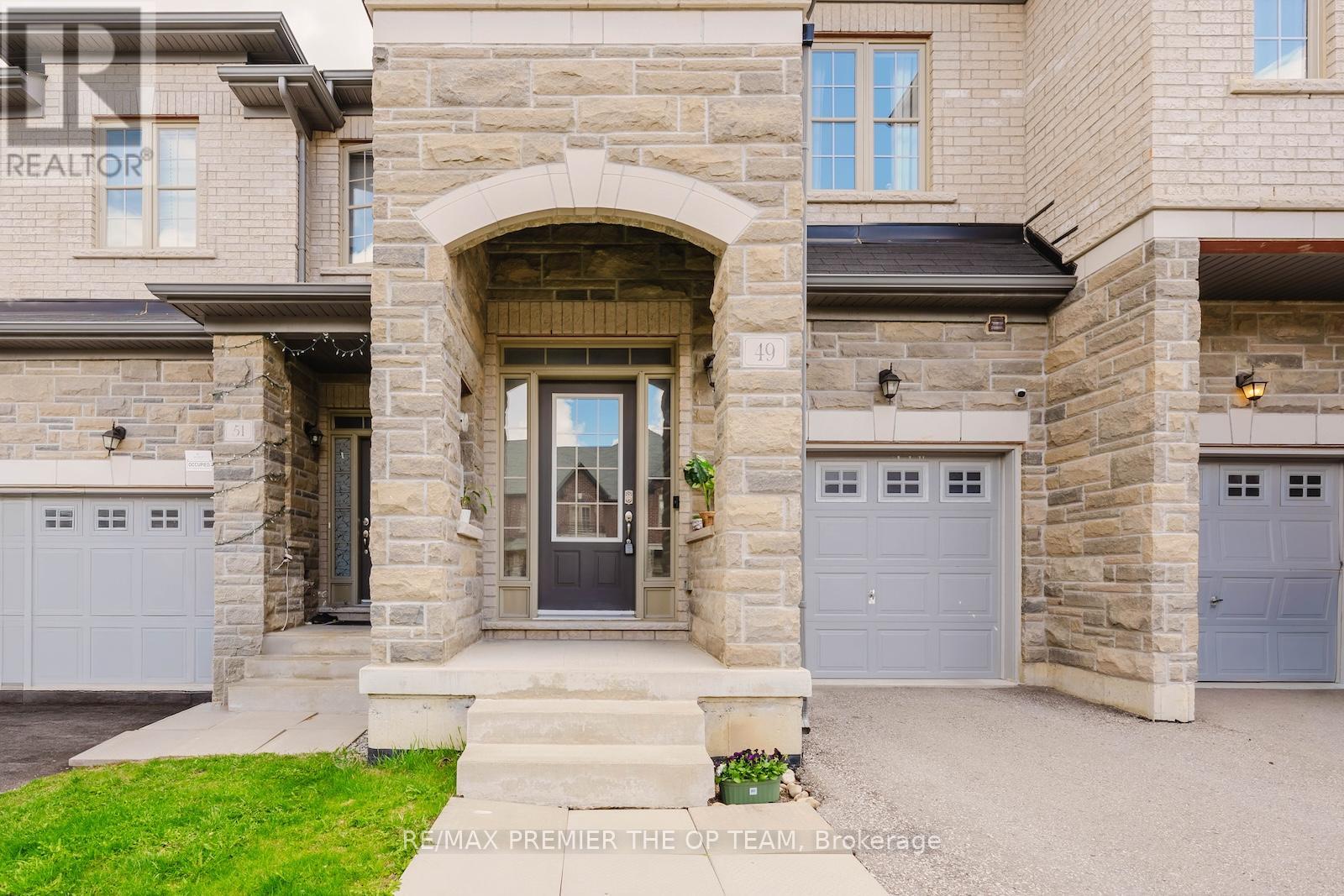 49 Walter Procter Road, East Gwillimbury, Ontario  L9N 0P1 - Photo 4 - N13078938