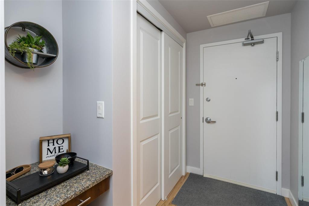 306 25 Amy Street, Winnipeg, Manitoba  R3B 0T9 - Photo 3 - 202609244