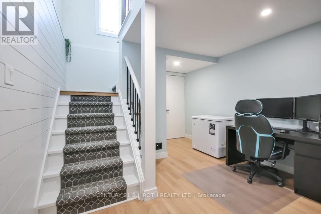 14 Trask Drive, Barrie (Ardagh), Ontario  L4N 5R4 - Photo 17 - S13078846