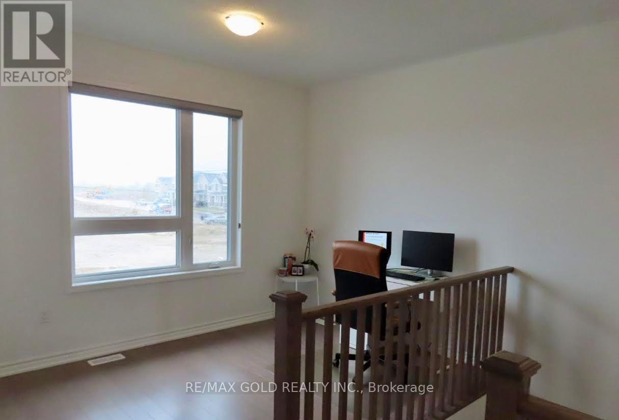 50 Yorkshire Drive, Barrie, Ontario  L9J 1B2 - Photo 15 - S13078930