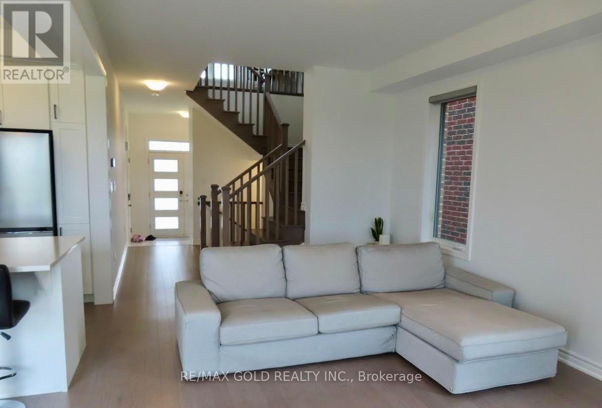 50 Yorkshire Drive, Barrie, Ontario  L9J 1B2 - Photo 3 - S13078930