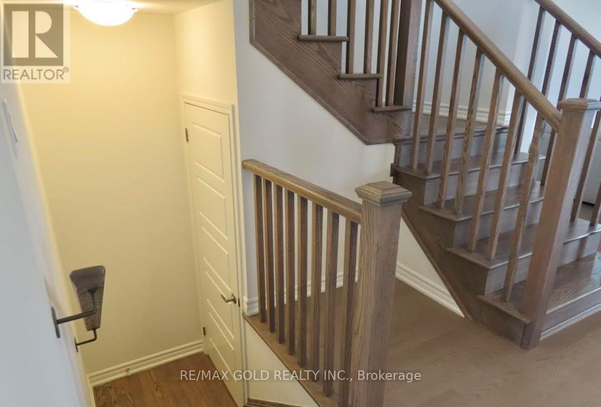 50 Yorkshire Drive, Barrie, Ontario  L9J 1B2 - Photo 5 - S13078930