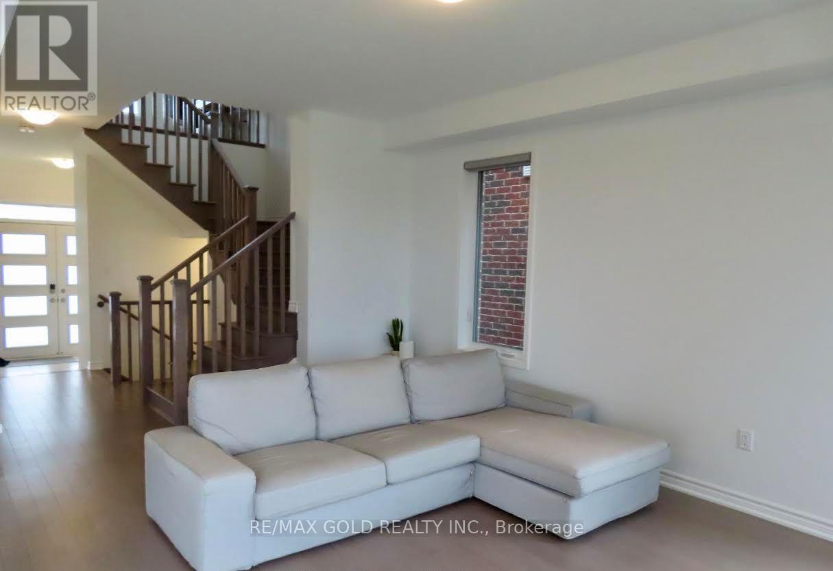 50 Yorkshire Drive, Barrie, Ontario  L9J 1B2 - Photo 8 - S13078930