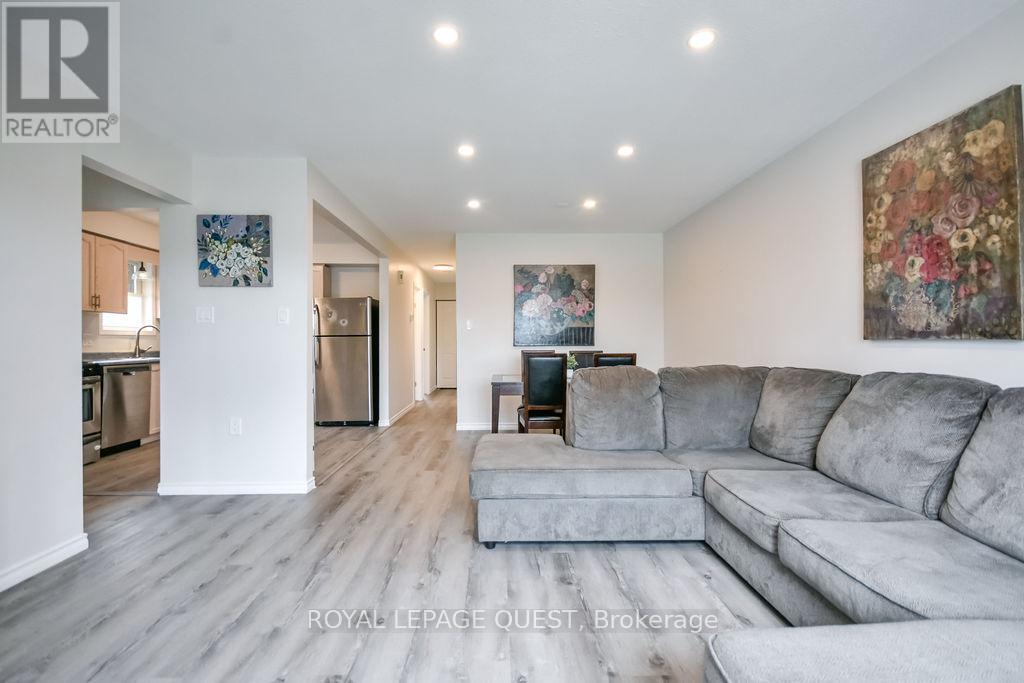 48 Louise Lane, Orillia, Ontario  L3V 7W1 - Photo 4 - S13078952