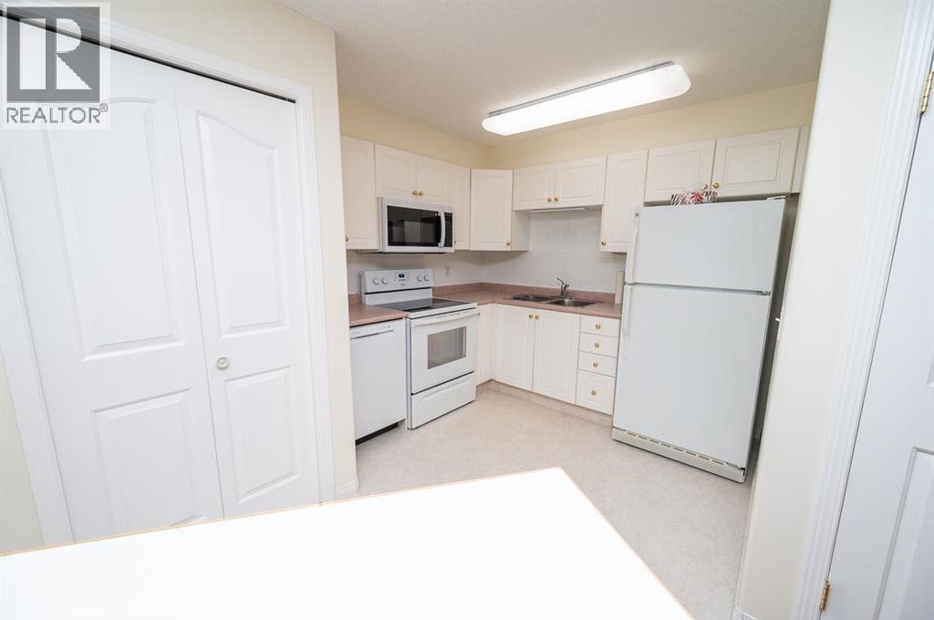 233, 56 Carroll Crescent, Red Deer, Alberta  T4P 3Y3 - Photo 6 - A2292188