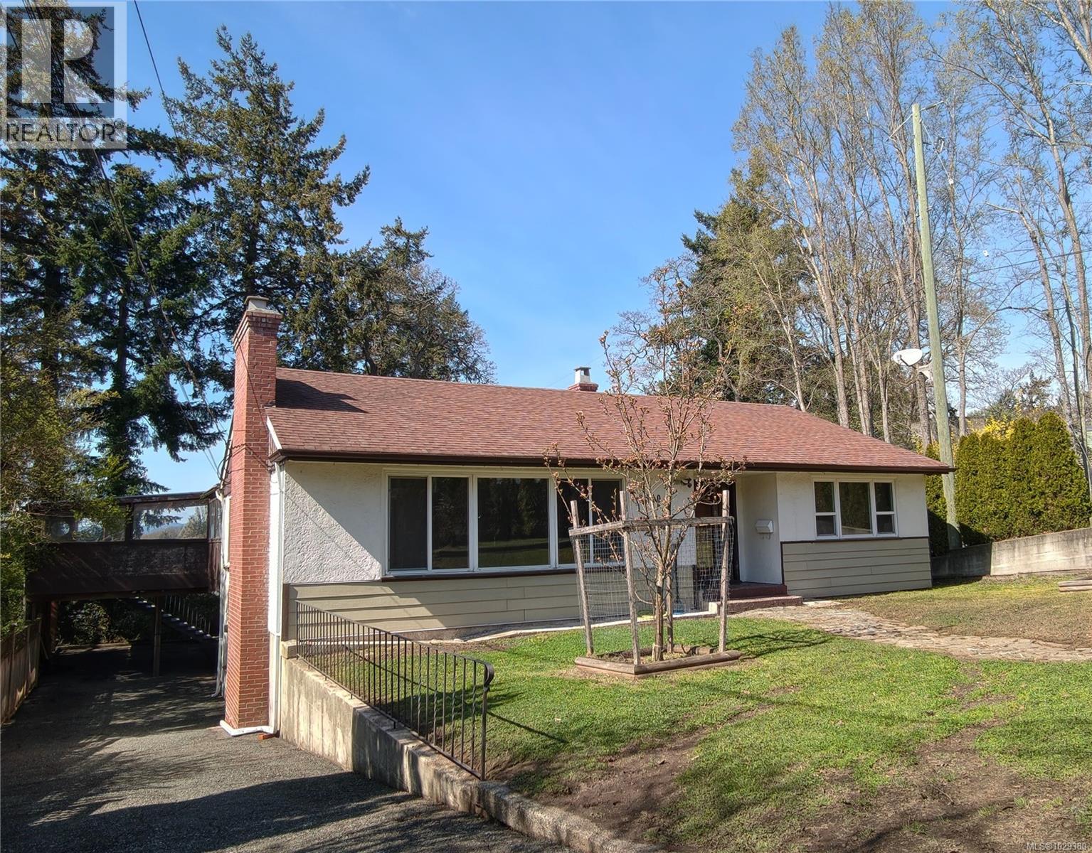 3510 Richmond Rd, Saanich, British Columbia  V8P 4P8 - Photo 1 - 1029380