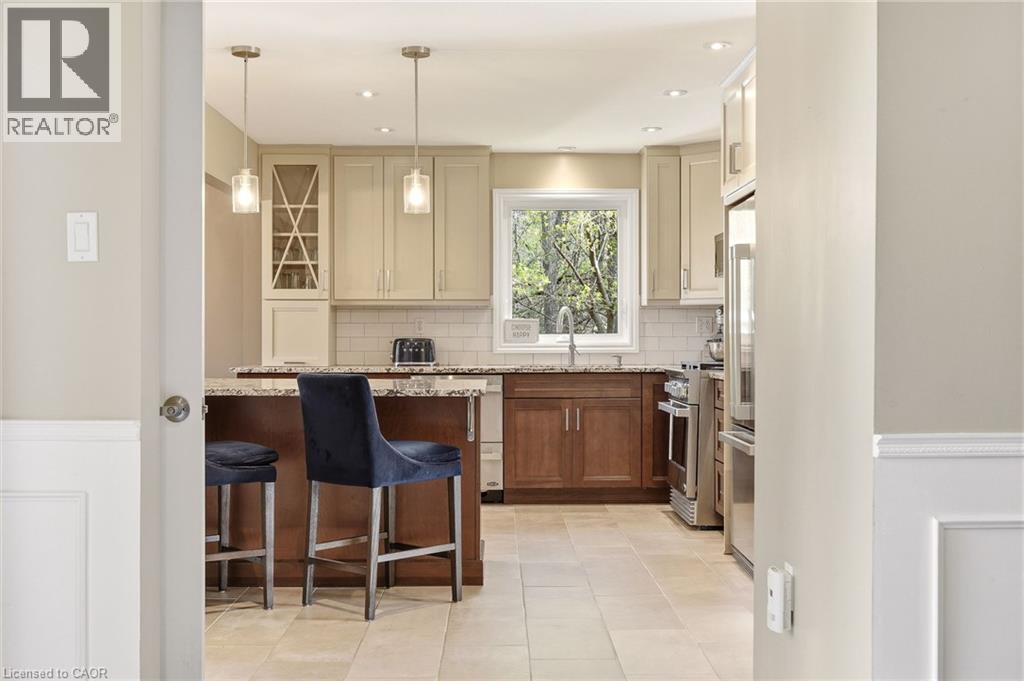 209 Rifle Range Road, Hamilton, Ontario  L8S 3B8 - Photo 11 - 40824967