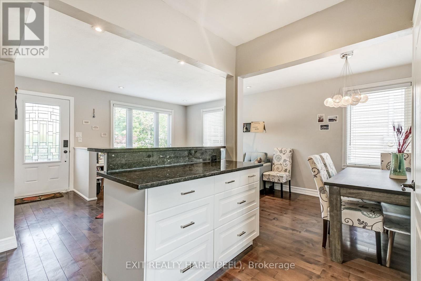 194 Queen Street W, Mississauga, Ontario  L5H 1L6 - Photo 14 - W13078718