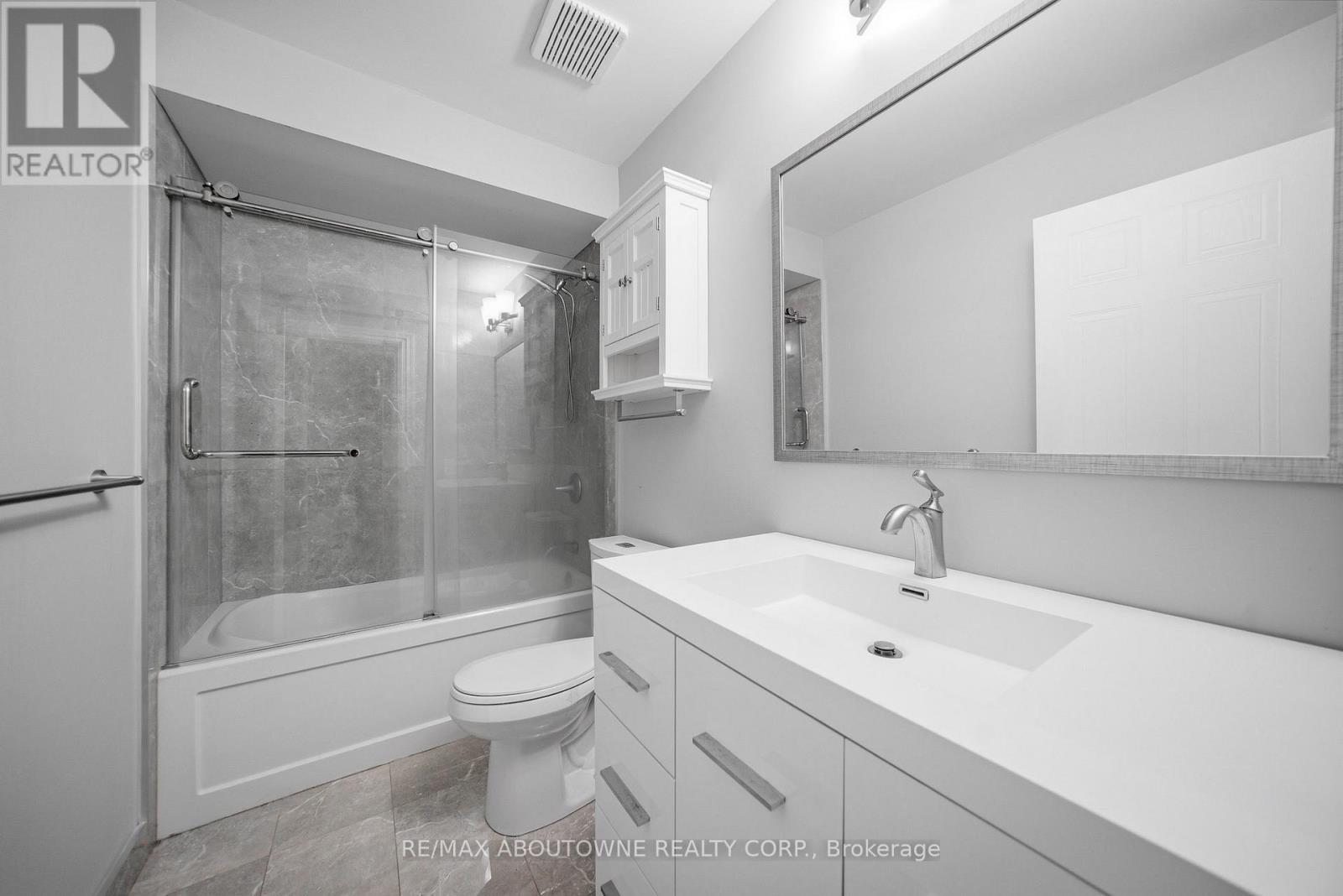 5129 Boardwalk Drive, Mississauga, Ontario  L5R 3X7 - Photo 16 - W13078726