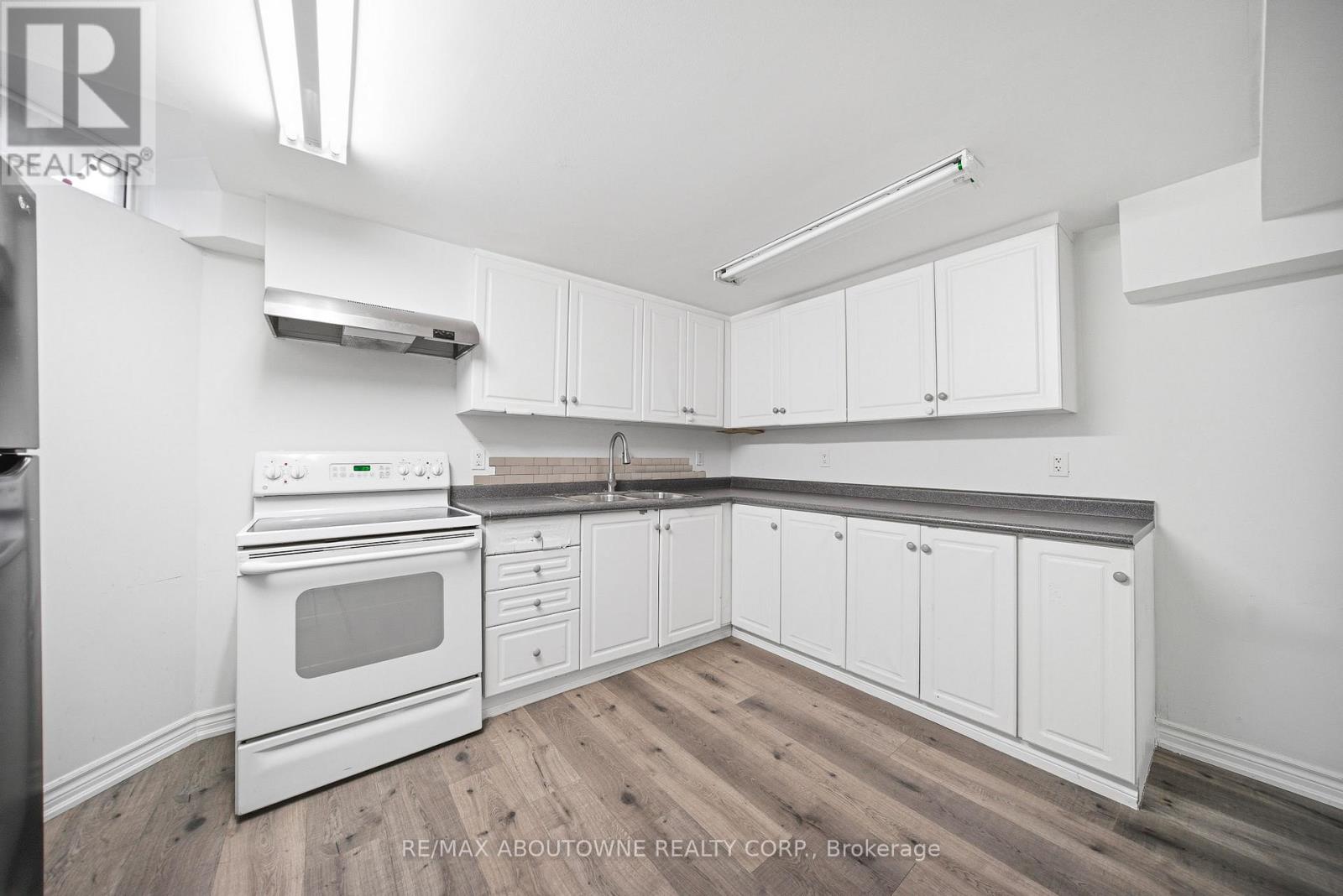 5129 Boardwalk Drive, Mississauga, Ontario  L5R 3X7 - Photo 26 - W13078726
