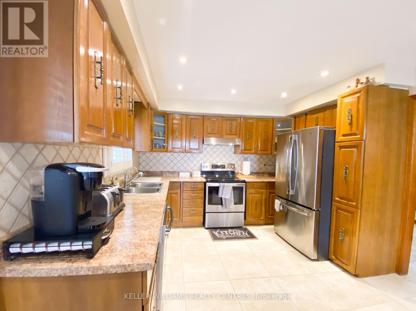 30 Clubhouse Court, Toronto, Ontario  M3L 2K5 - Photo 12 - W13078732