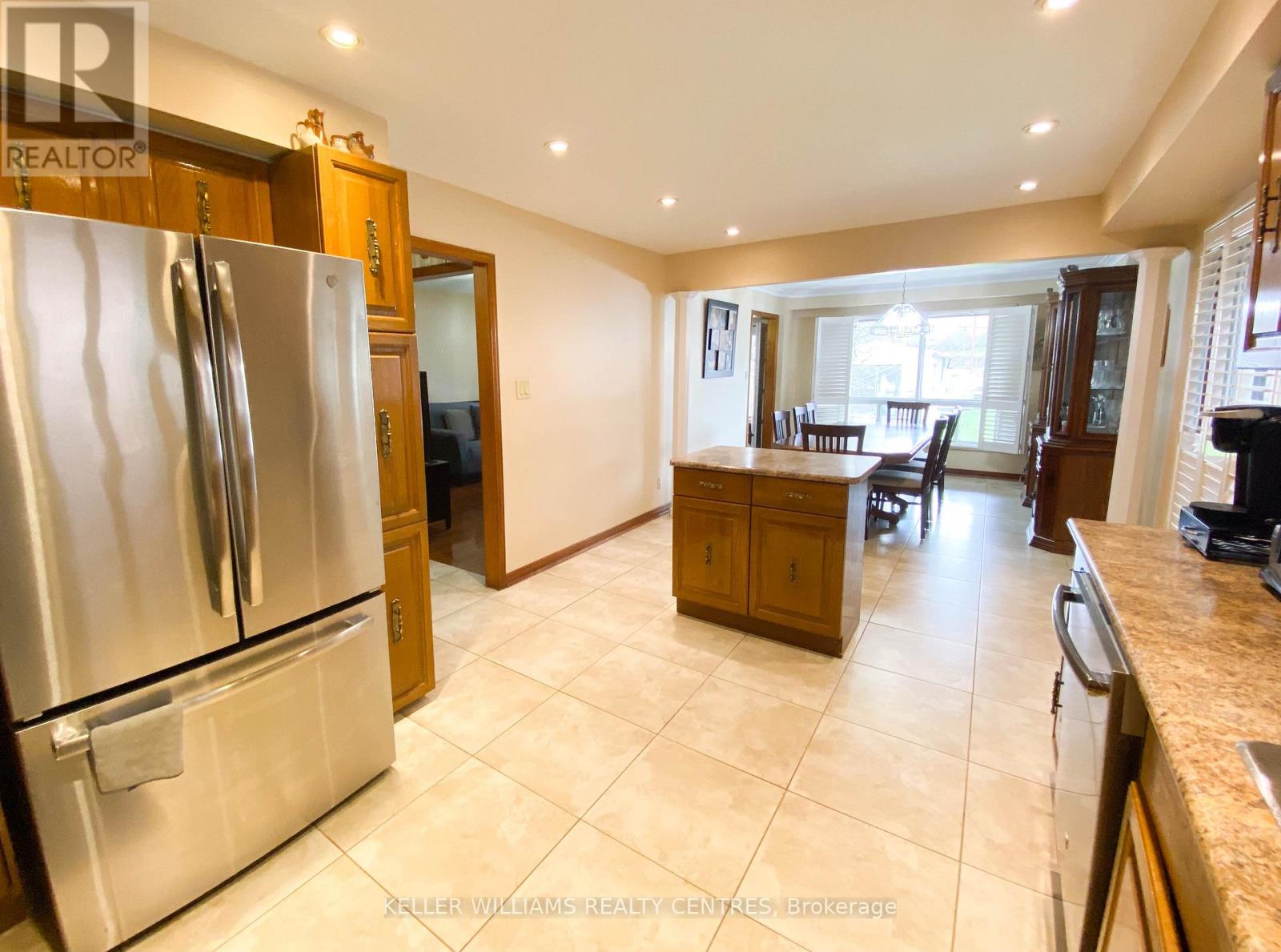 30 Clubhouse Court, Toronto, Ontario  M3L 2K5 - Photo 15 - W13078732