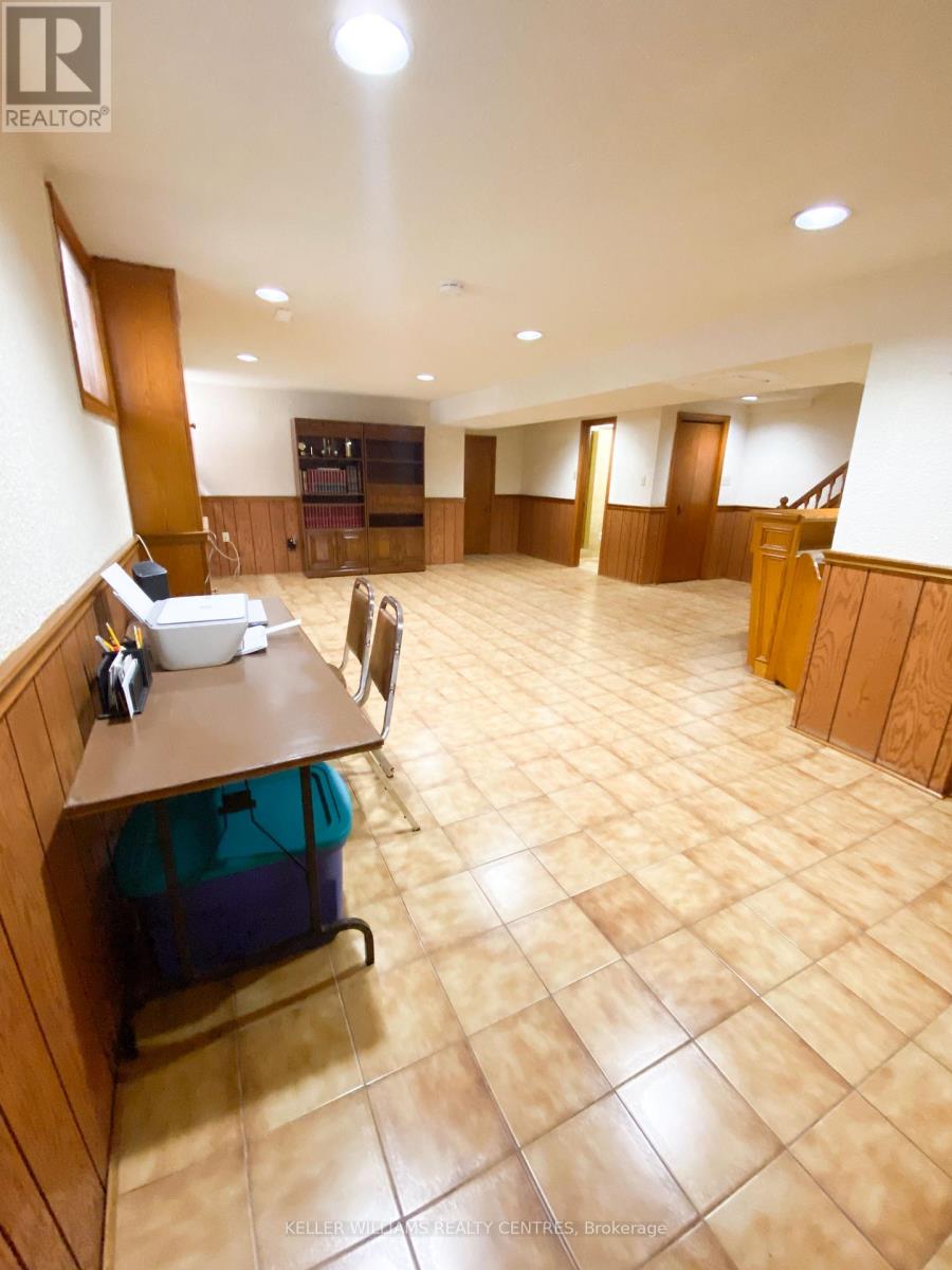 30 Clubhouse Court, Toronto, Ontario  M3L 2K5 - Photo 33 - W13078732