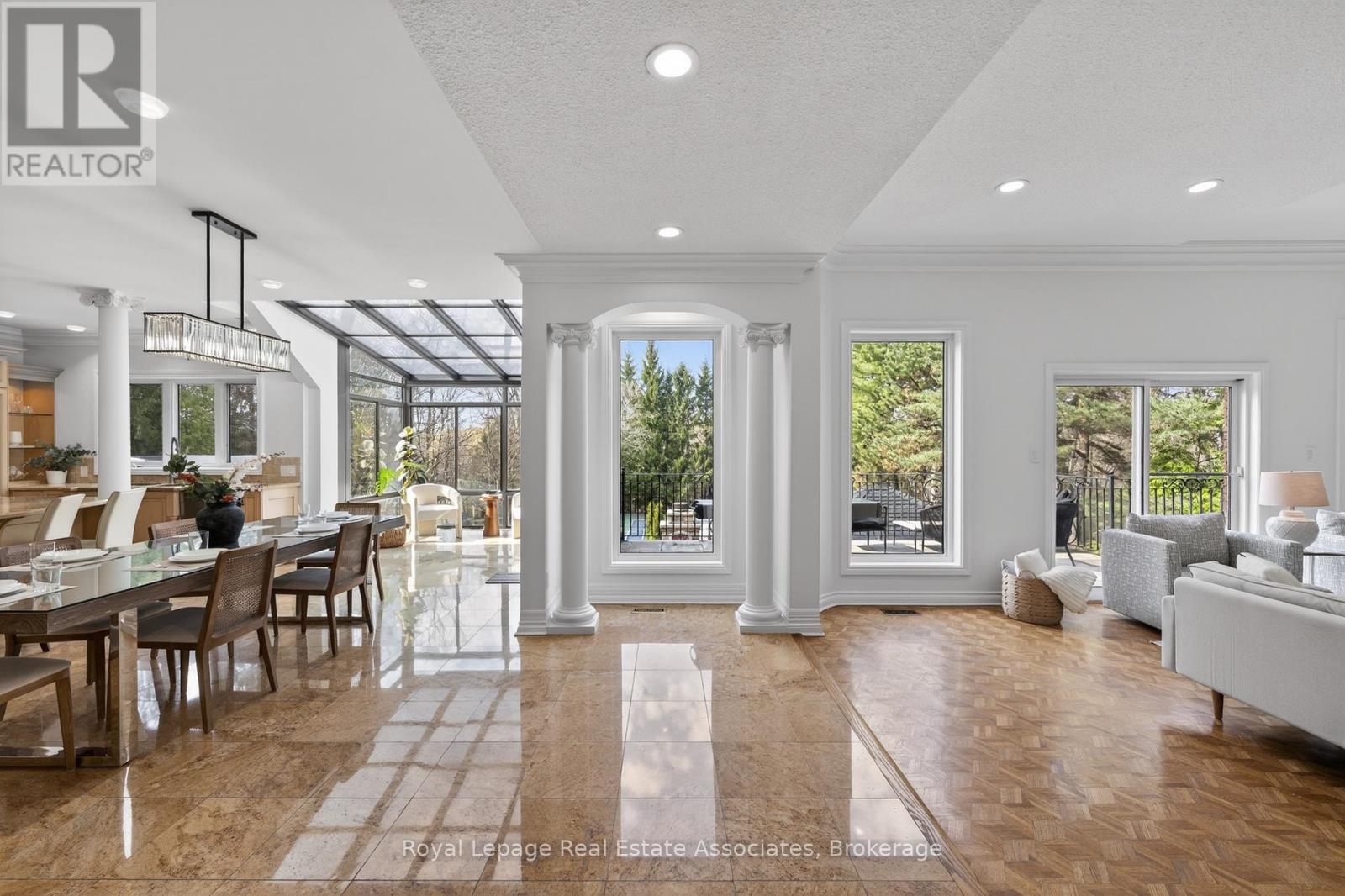 12 Westmount Park Road, Toronto, Ontario  M9P 1R5 - Photo 10 - W13078768
